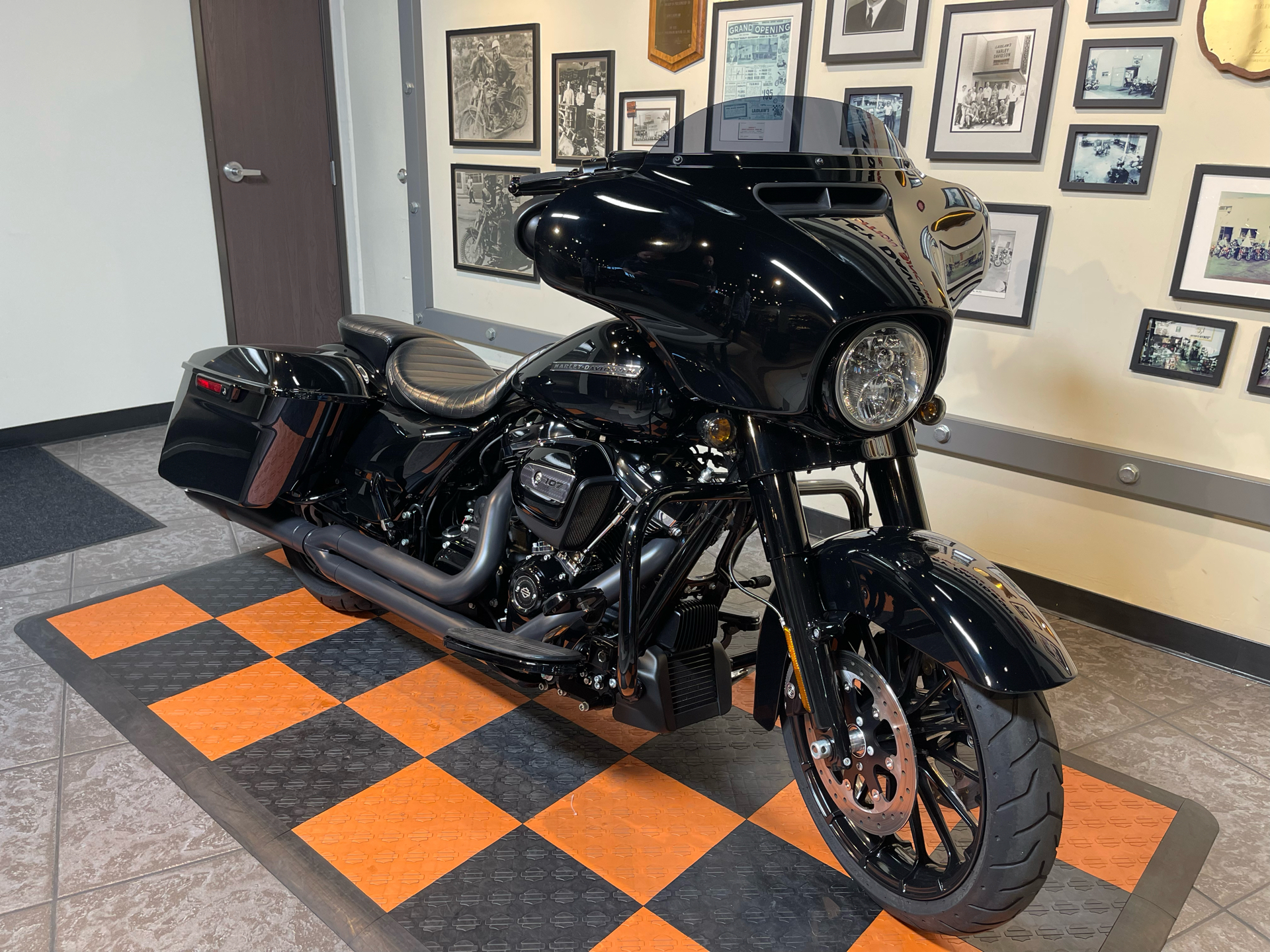 2018 Harley-Davidson Street Glide® Special in Baldwin Park, California - Photo 8