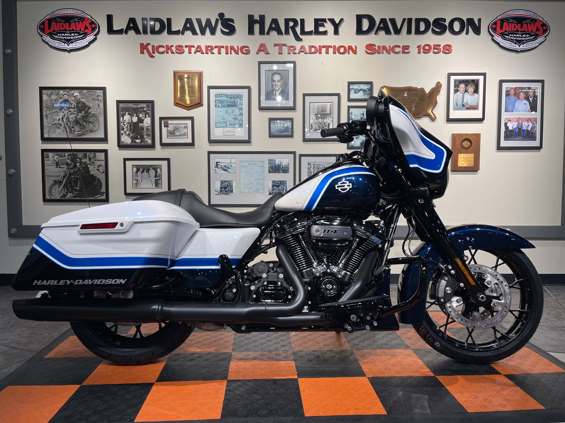 New 2021 Harley Davidson Street Glide Special Arctic Blast Black Pearl Option Baldwin Park Ca 29471