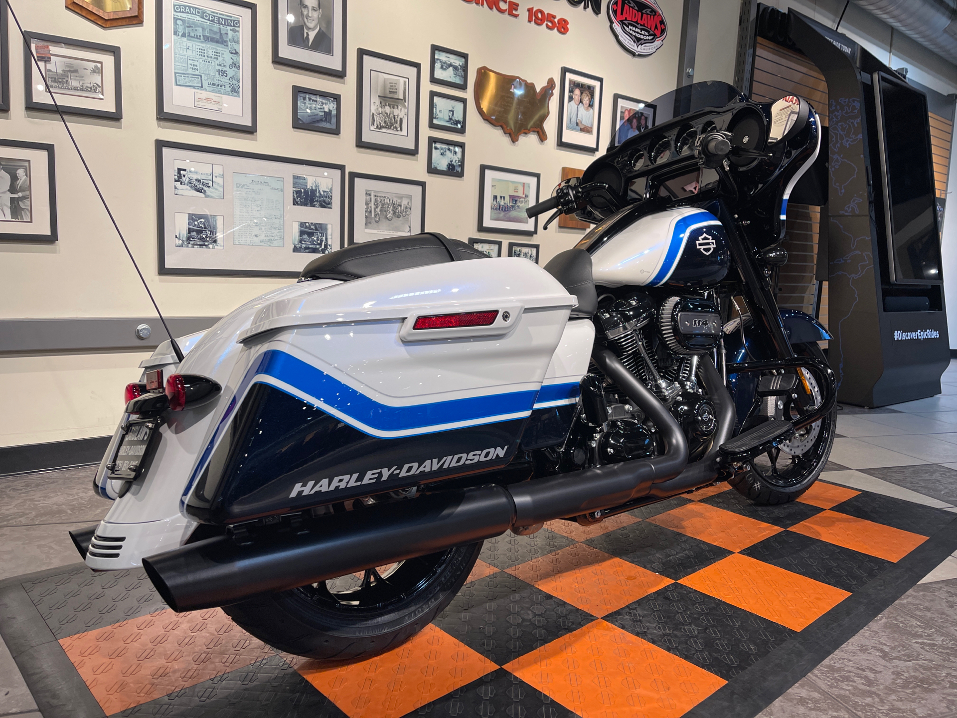 New 2021 Harley Davidson Street Glide Special Arctic Blast Black Pearl Option Baldwin Park Ca 29471
