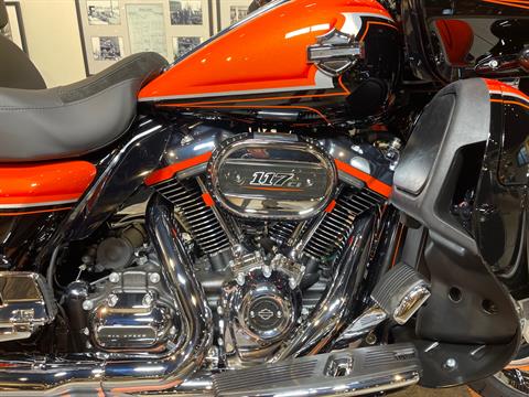 2022 Harley-Davidson CVO™ Road Glide® Limited in Baldwin Park, California - Photo 3