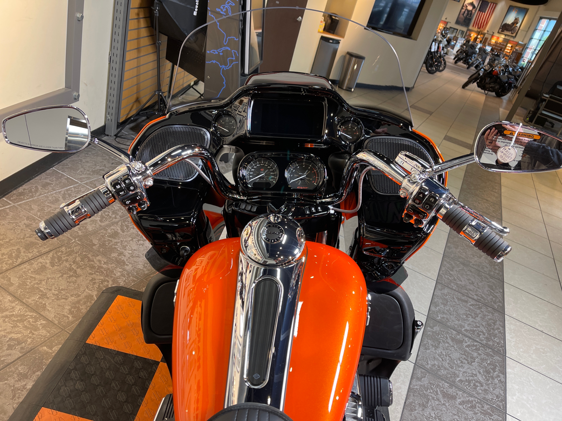 2022 Harley-Davidson CVO™ Road Glide® Limited in Baldwin Park, California - Photo 5