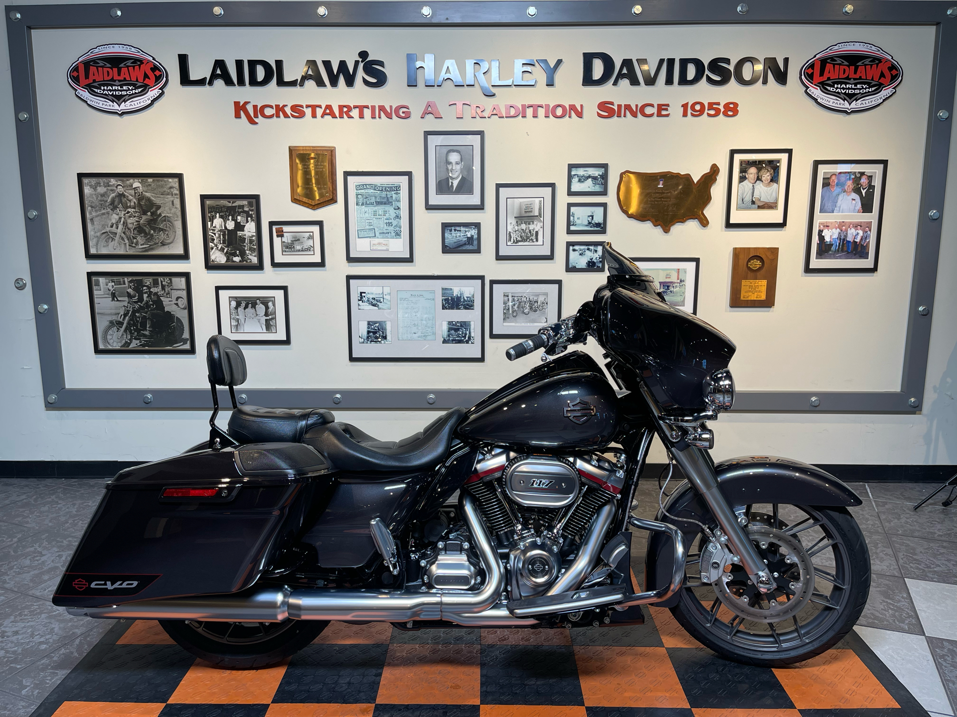 2020 Harley-Davidson CVO™ Street Glide® in Baldwin Park, California - Photo 1