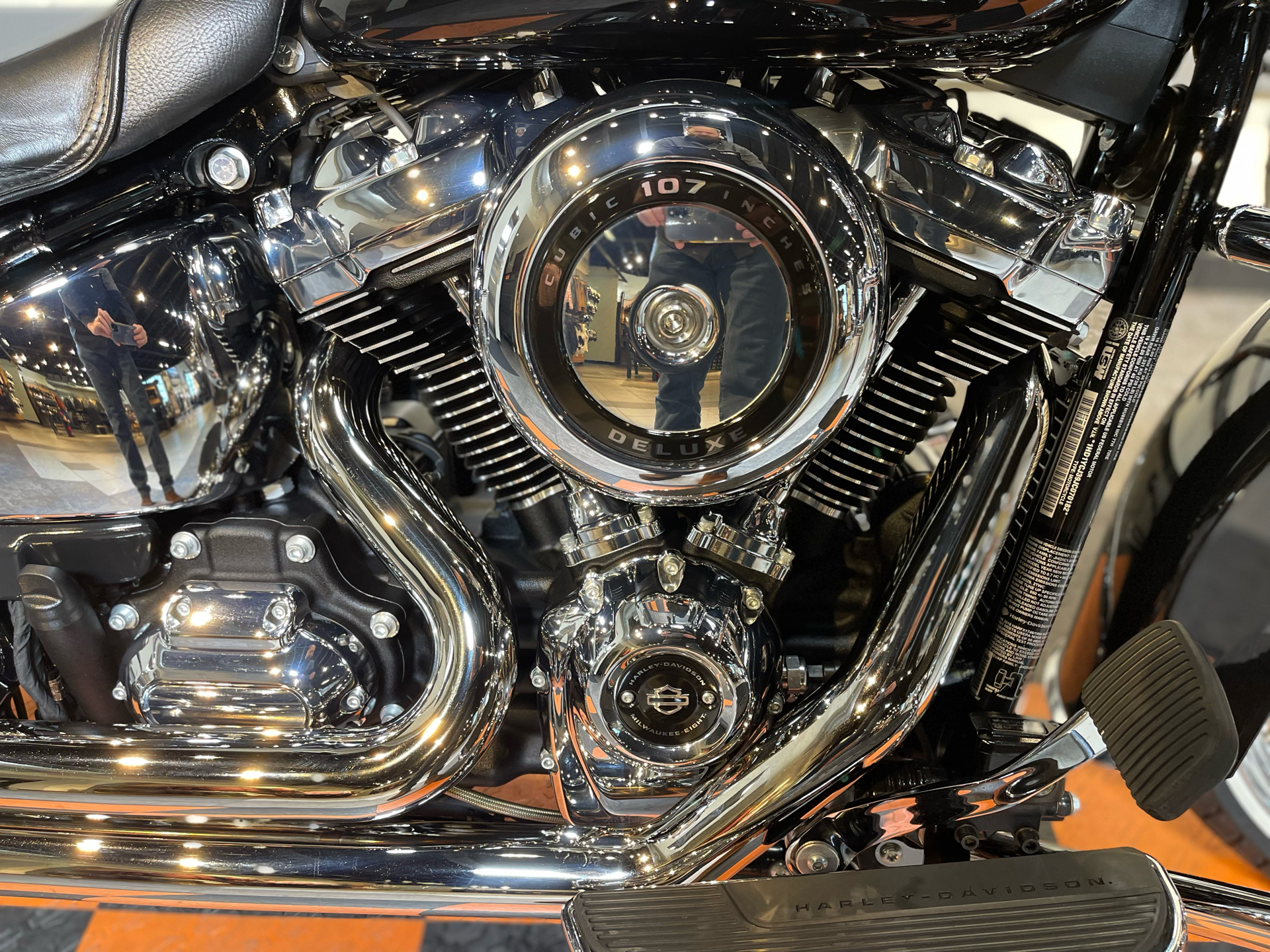 2018 Harley-Davidson Softail® Deluxe 107 in Baldwin Park, California - Photo 10