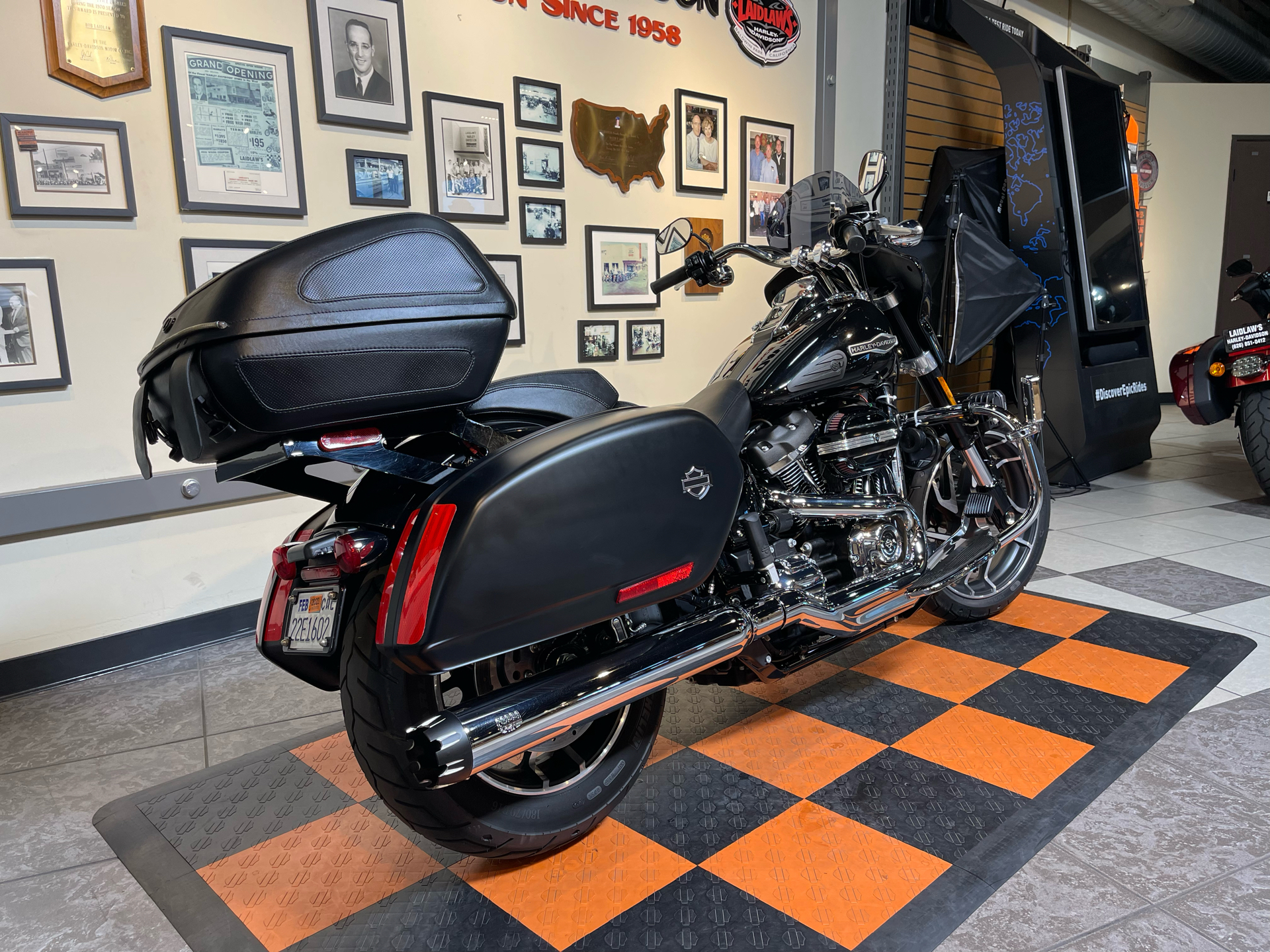 2018 Harley-Davidson Sport Glide® in Baldwin Park, California - Photo 2