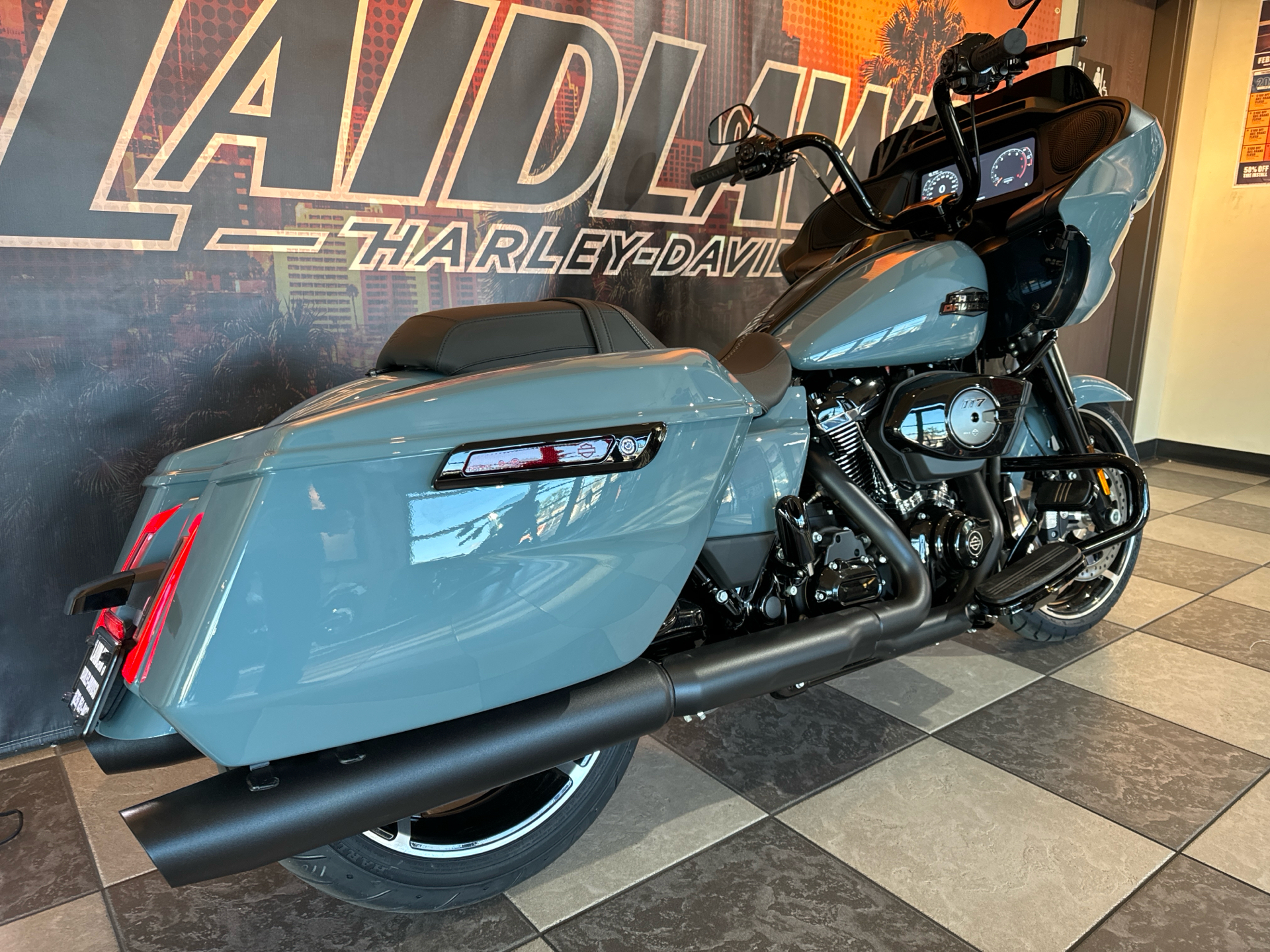 2024 Harley-Davidson Road Glide® in Baldwin Park, California - Photo 5