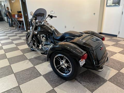2016 Harley-Davidson Freewheeler™ in Baldwin Park, California - Photo 8