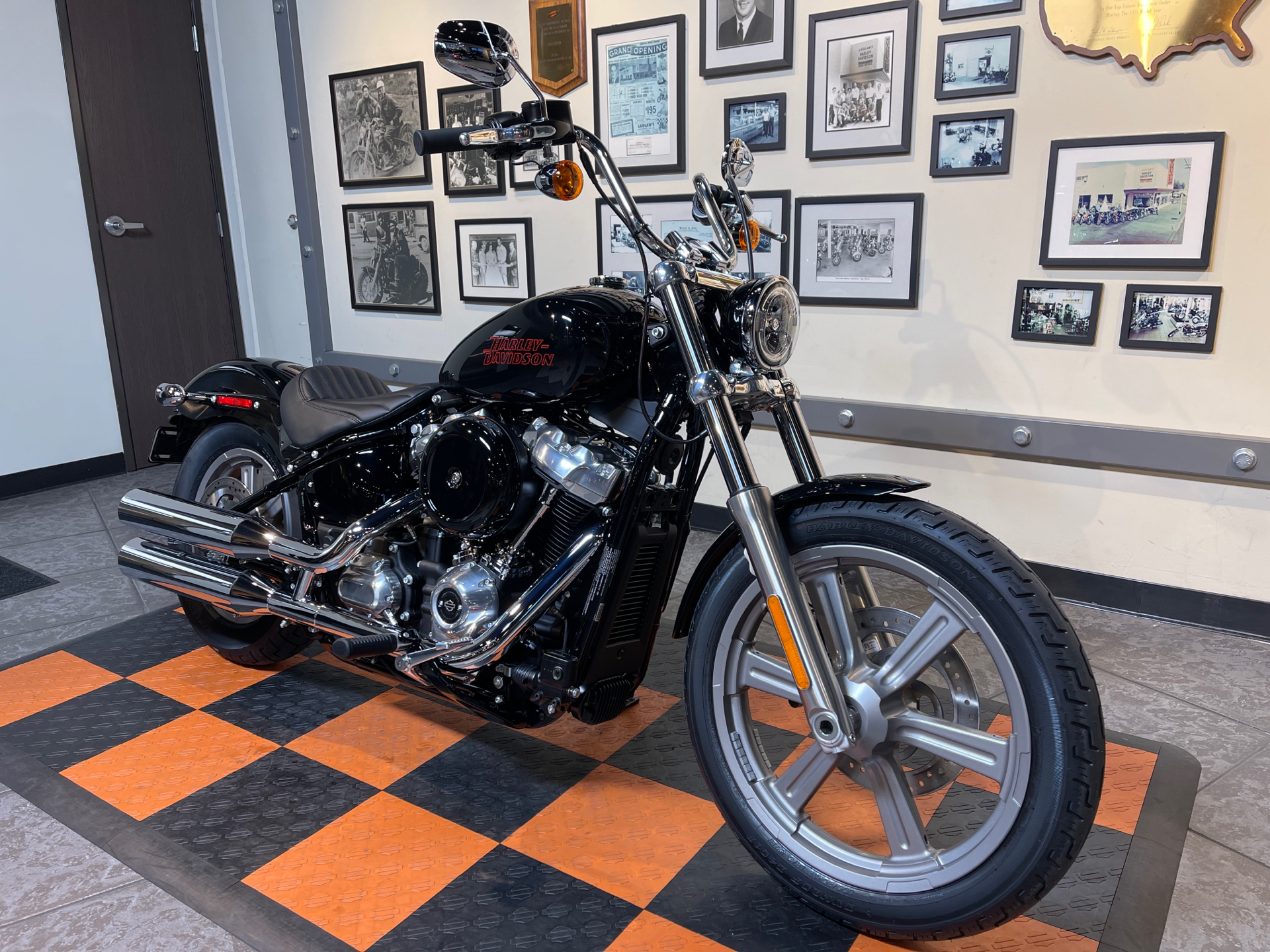 2023 Harley-Davidson Softail® Standard in Baldwin Park, California - Photo 2