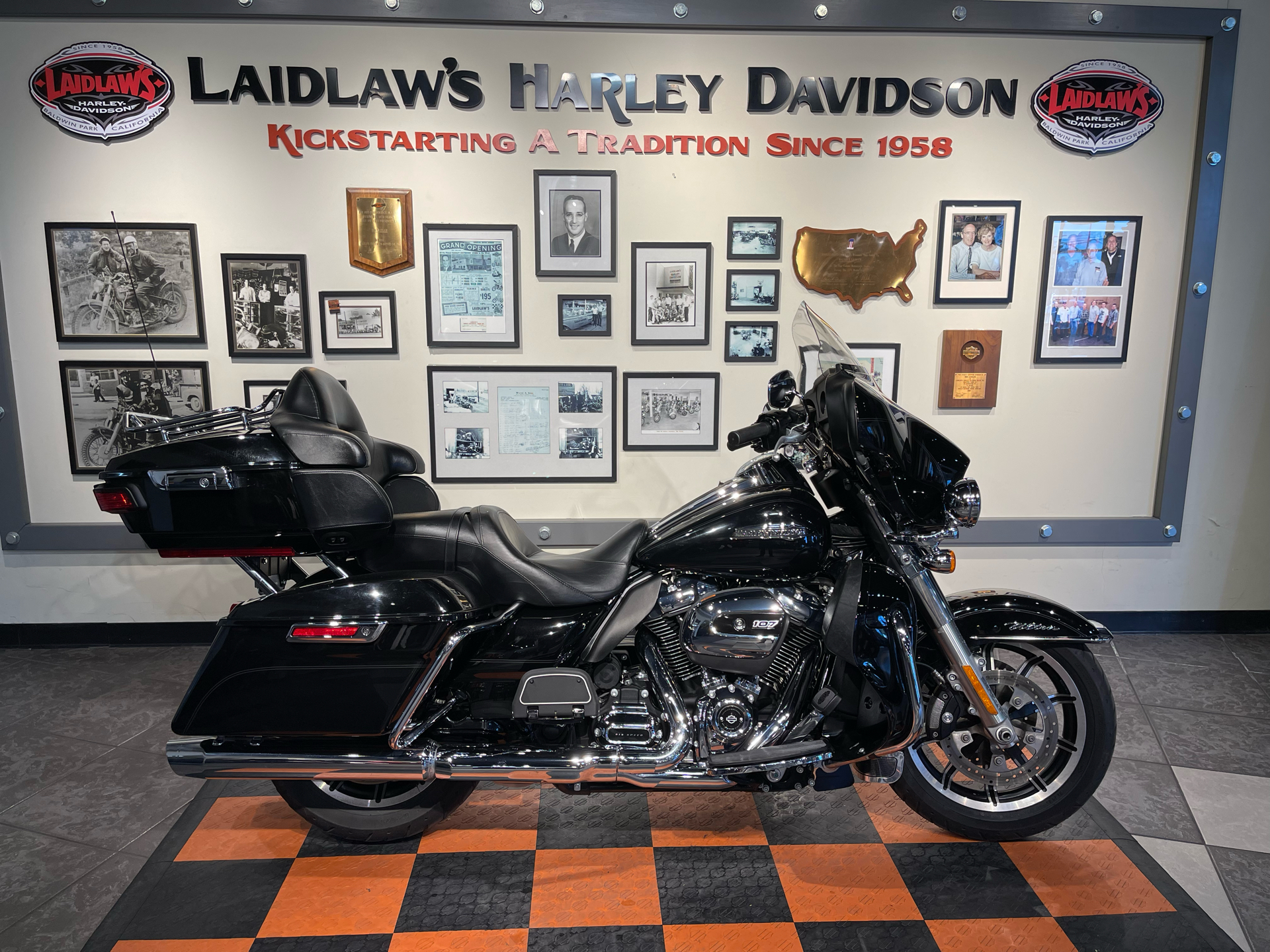 2019 Harley-Davidson Electra Glide® Ultra Classic® in Baldwin Park, California - Photo 1