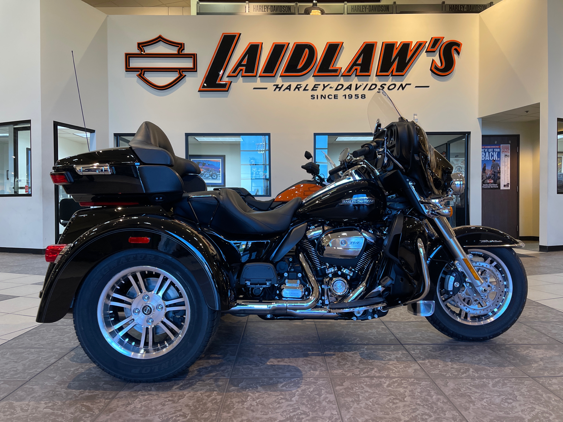 New 2021 Harley Davidson Tri Glide Ultra Vivid Black Baldwin Park Ca 29134