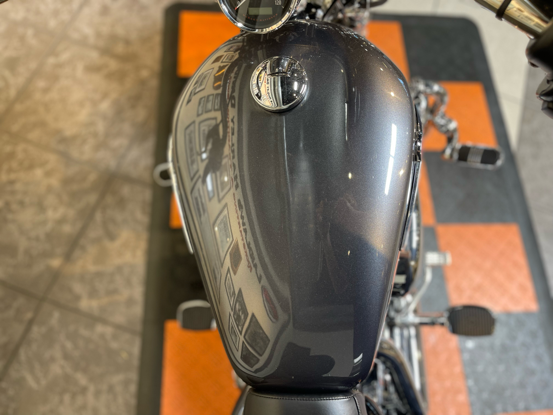 2017 Harley-Davidson 1200 Custom in Baldwin Park, California - Photo 13