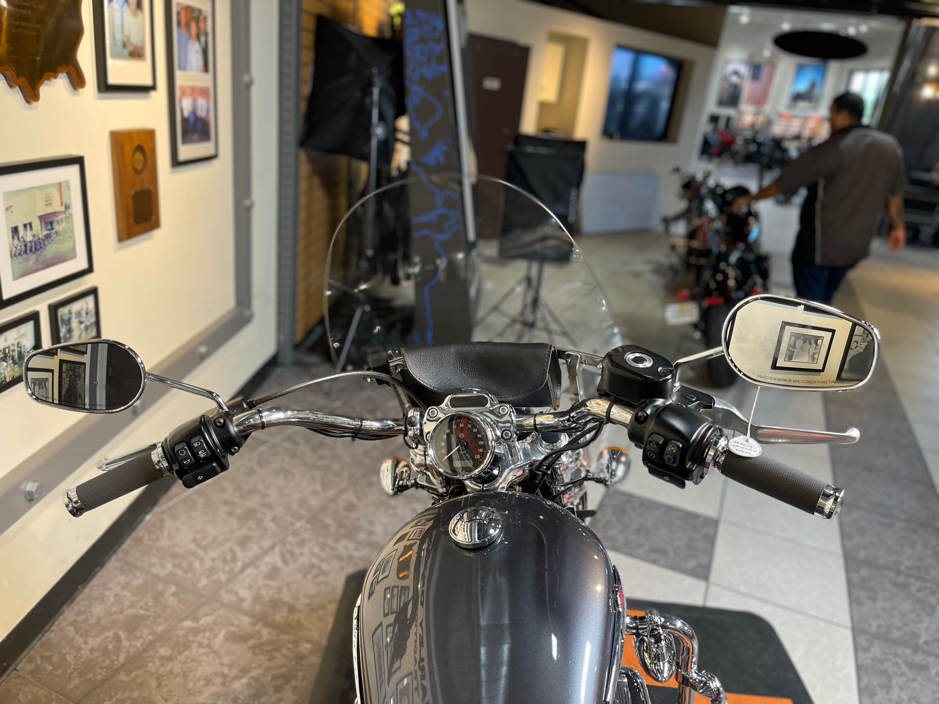 2017 Harley-Davidson 1200 Custom in Baldwin Park, California - Photo 14