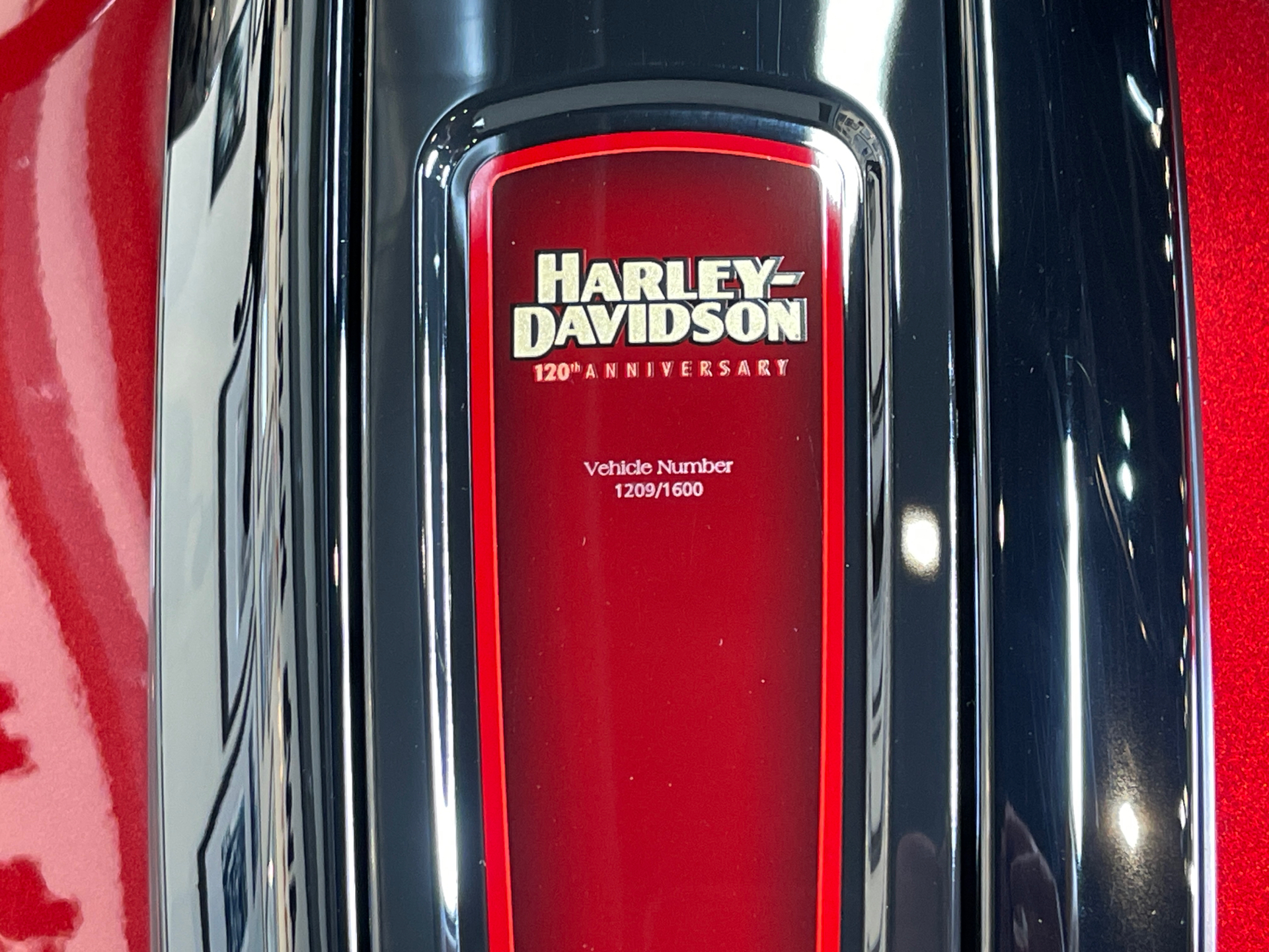 2023 Harley-Davidson Road Glide® Anniversary in Baldwin Park, California - Photo 2