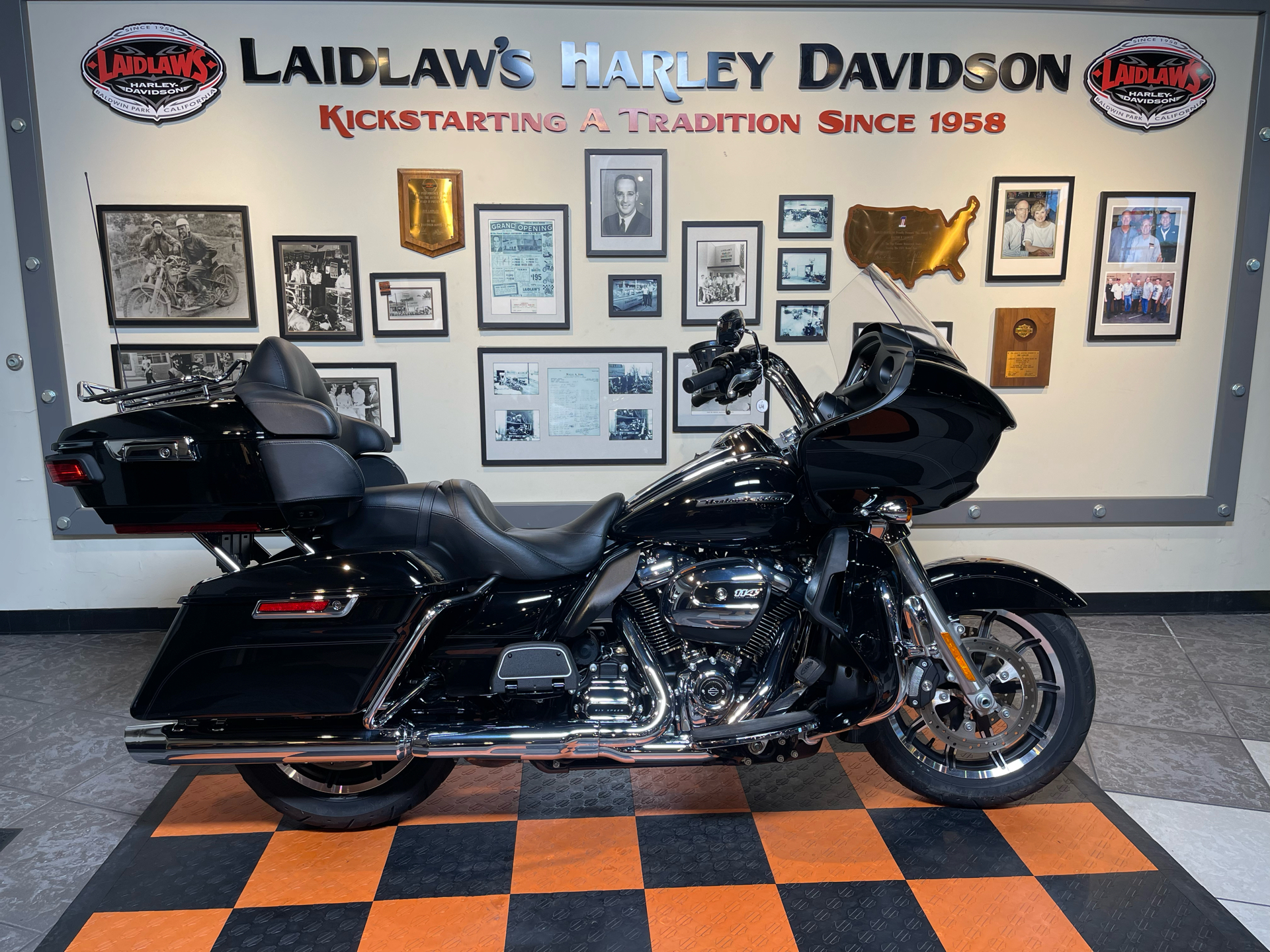 2019 Harley-Davidson Road Glide® Ultra in Baldwin Park, California - Photo 1
