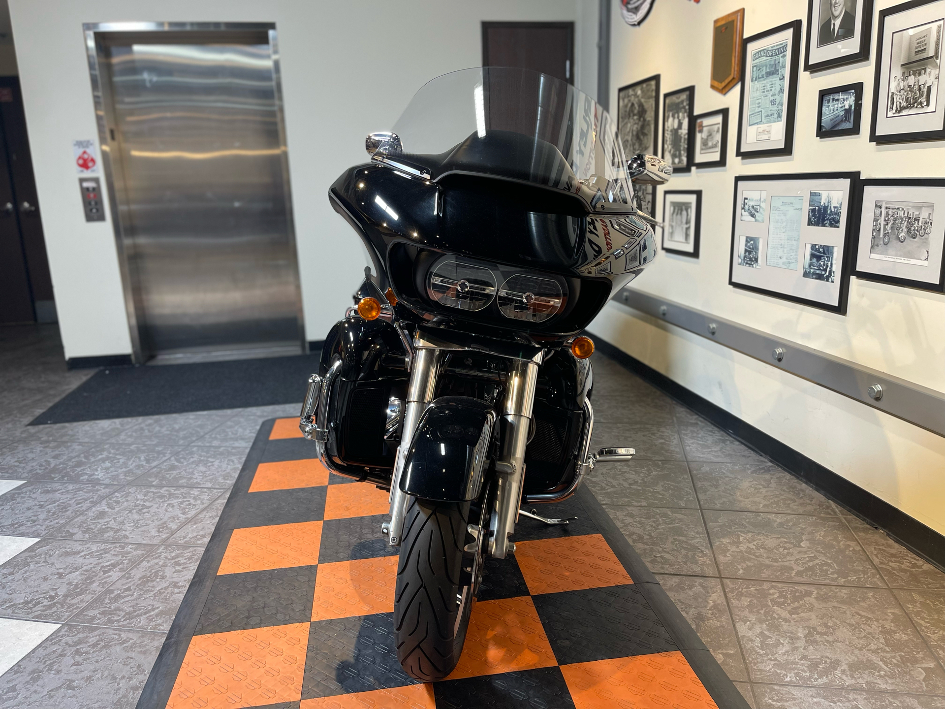 2018 Harley-Davidson Road Glide® Ultra in Baldwin Park, California - Photo 7