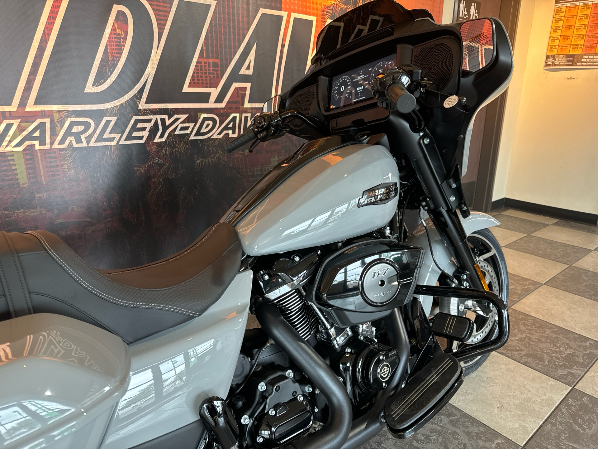 2024 Harley-Davidson Street Glide® in Baldwin Park, California - Photo 12