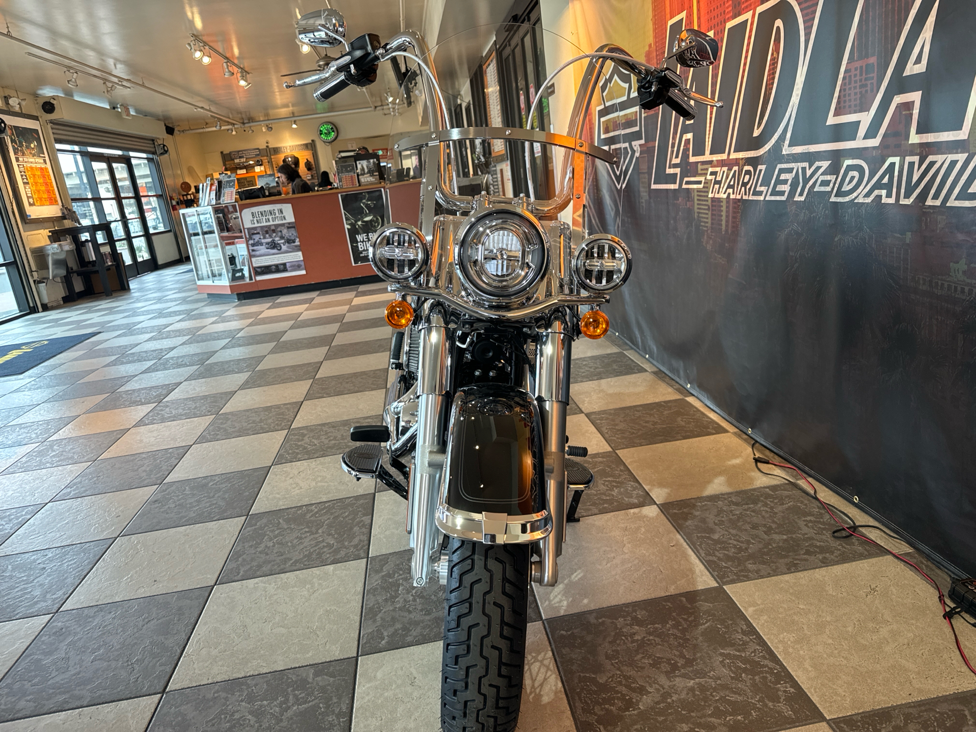 2024 Harley-Davidson Heritage Classic 114 in Baldwin Park, California - Photo 12