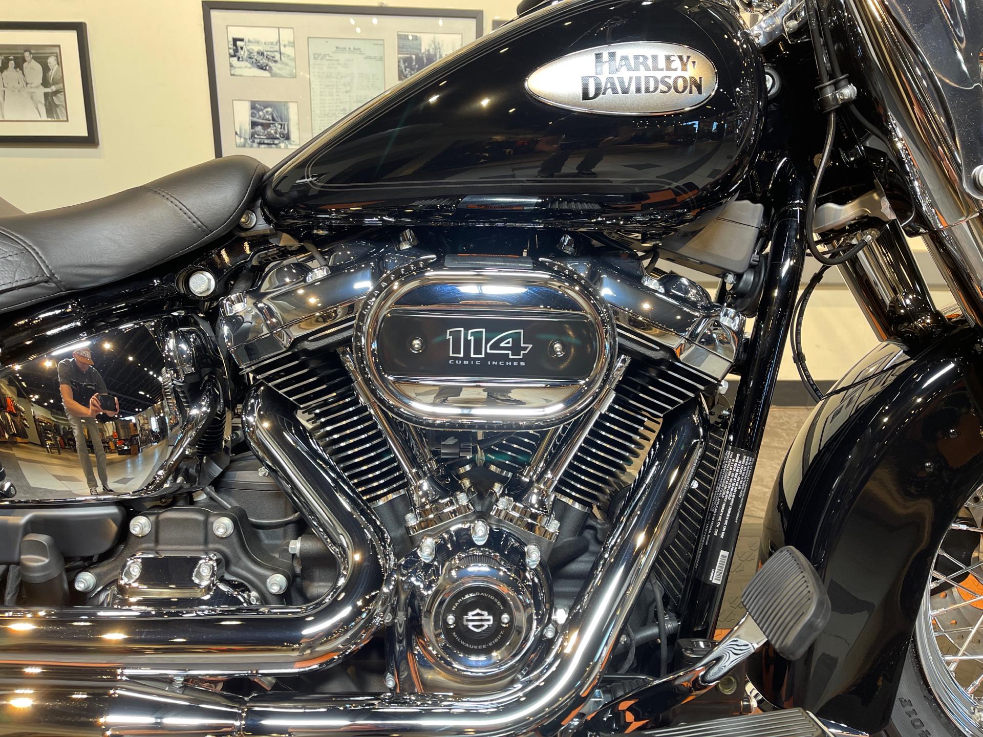 2022 Harley-Davidson Heritage Classic 114 in Baldwin Park, California - Photo 3