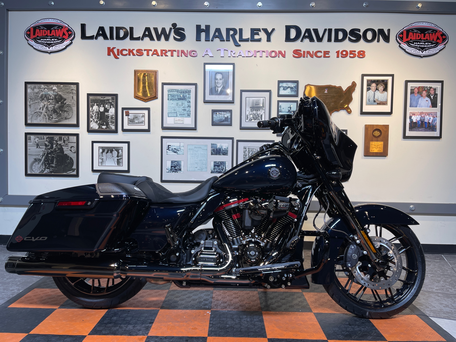 2022 Harley-Davidson CVO™ Street Glide® in Baldwin Park, California - Photo 1