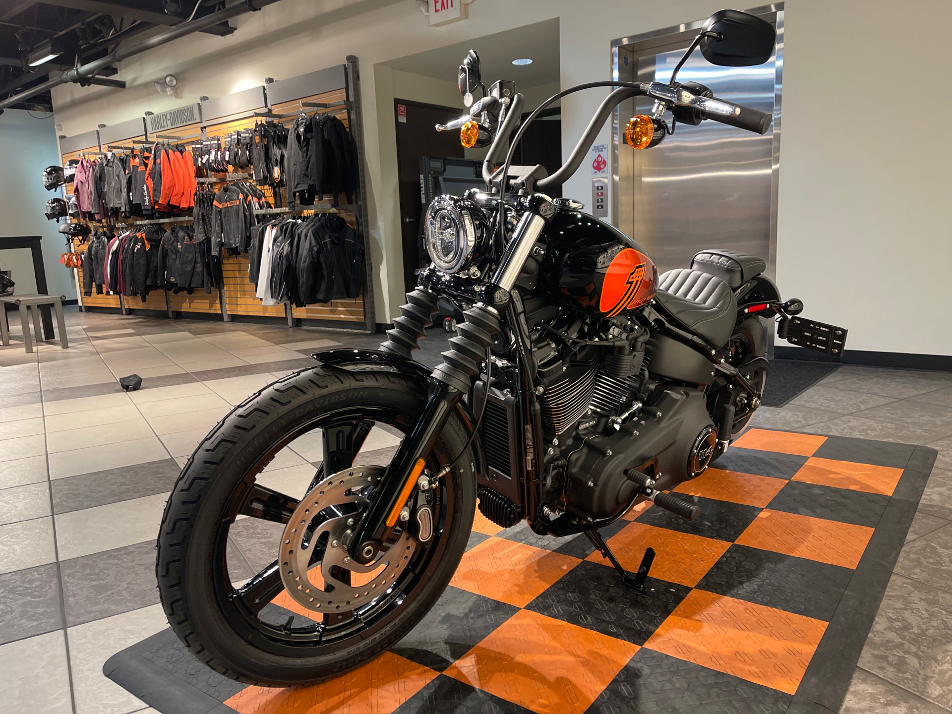 2022 Harley-Davidson Street Bob® 114 in Baldwin Park, California - Photo 10