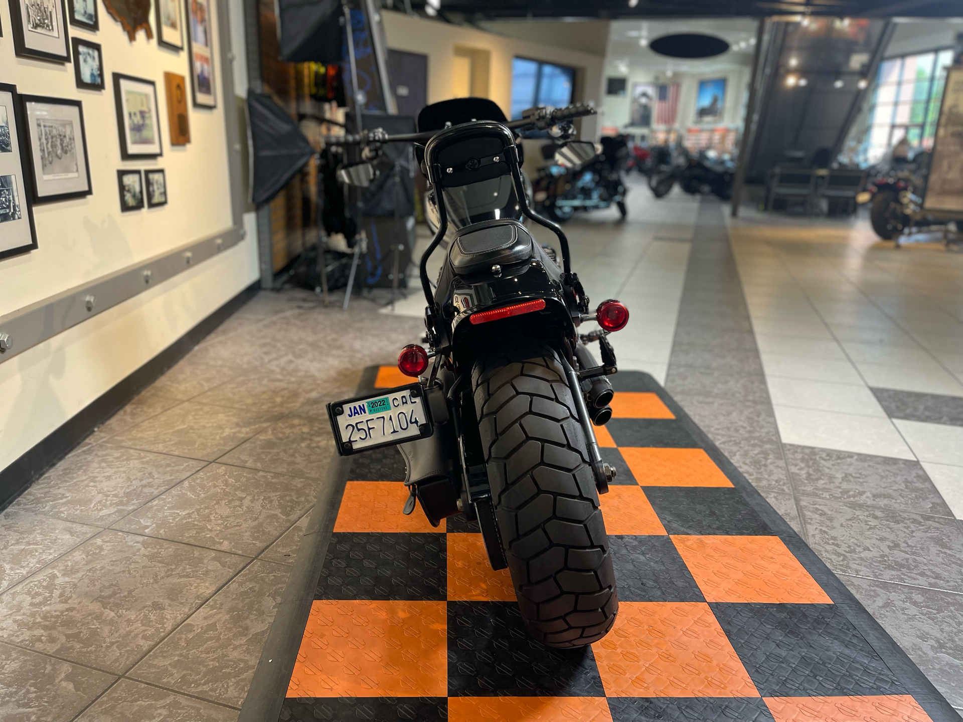 2018 Harley-Davidson Fat Bob® 114 in Baldwin Park, California - Photo 4