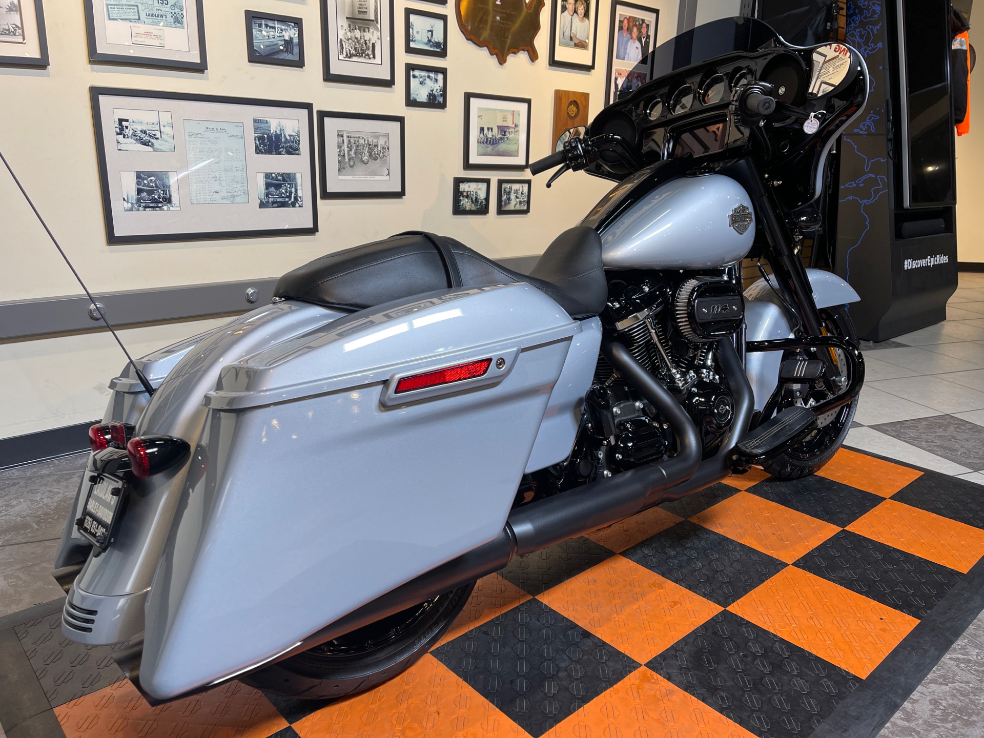 2023 Harley-Davidson Street Glide® Special in Baldwin Park, California - Photo 6