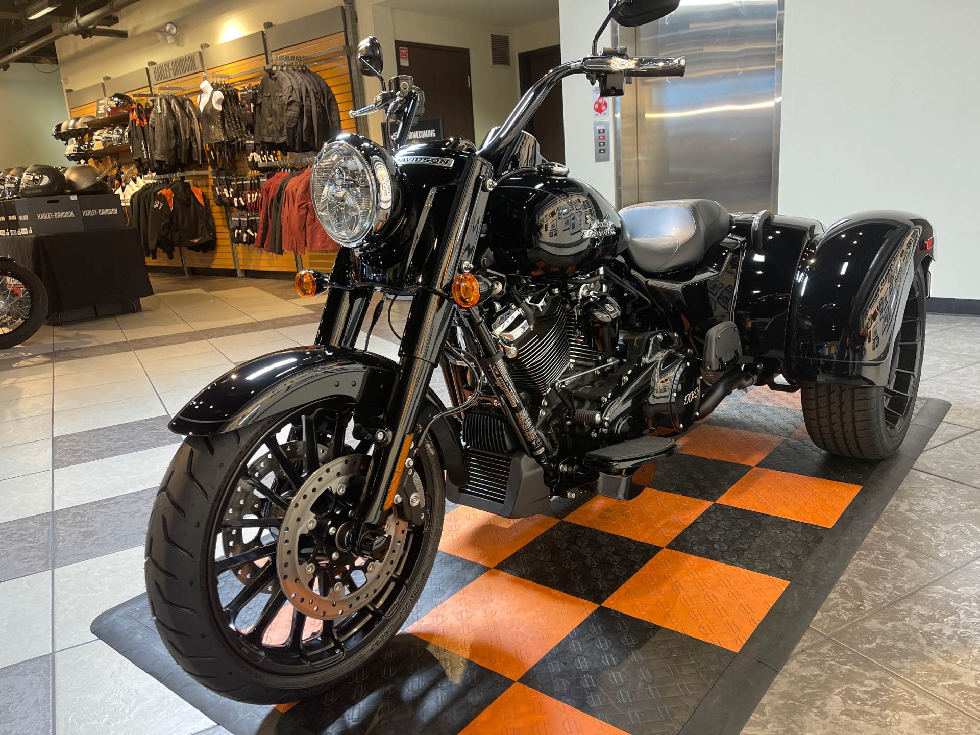 2023 Harley-Davidson Freewheeler® in Baldwin Park, California - Photo 10
