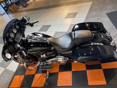 2017 Harley-Davidson Street Glide® Special in Baldwin Park, California - Photo 5