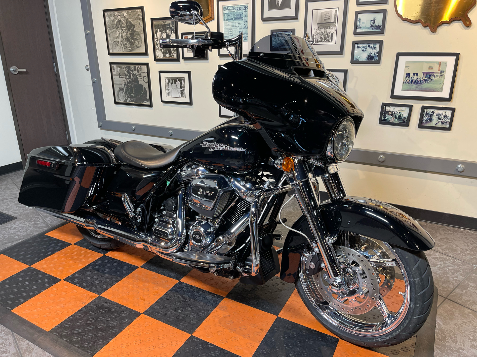 2018 Harley-Davidson Street Glide® in Baldwin Park, California - Photo 8