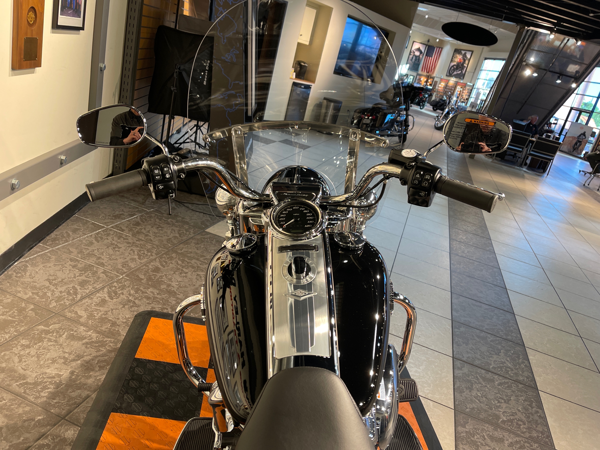 2022 Harley-Davidson® Road King® in Baldwin Park, California - Photo 5