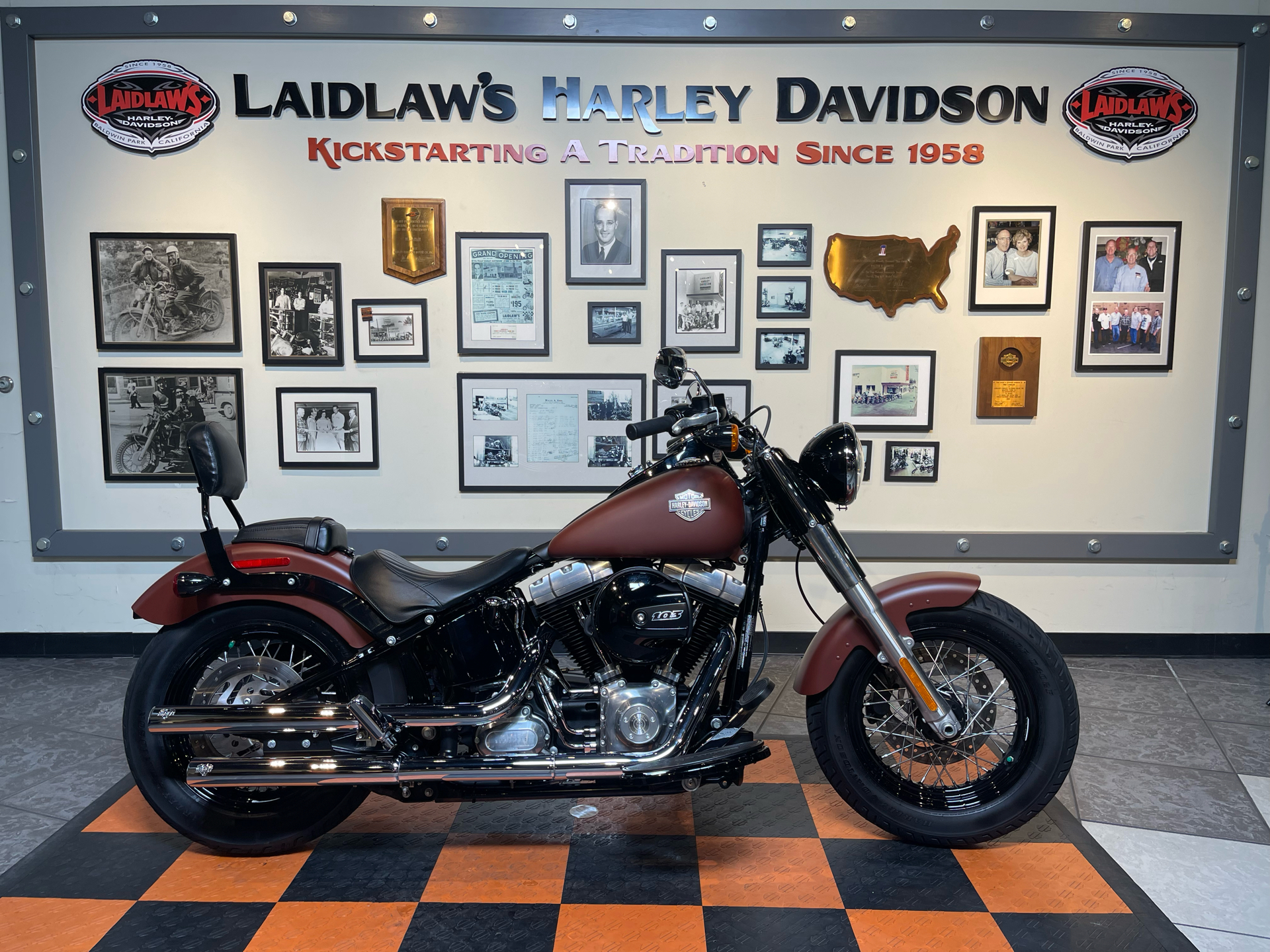2017 Harley-Davidson Softail Slim® in Baldwin Park, California - Photo 1