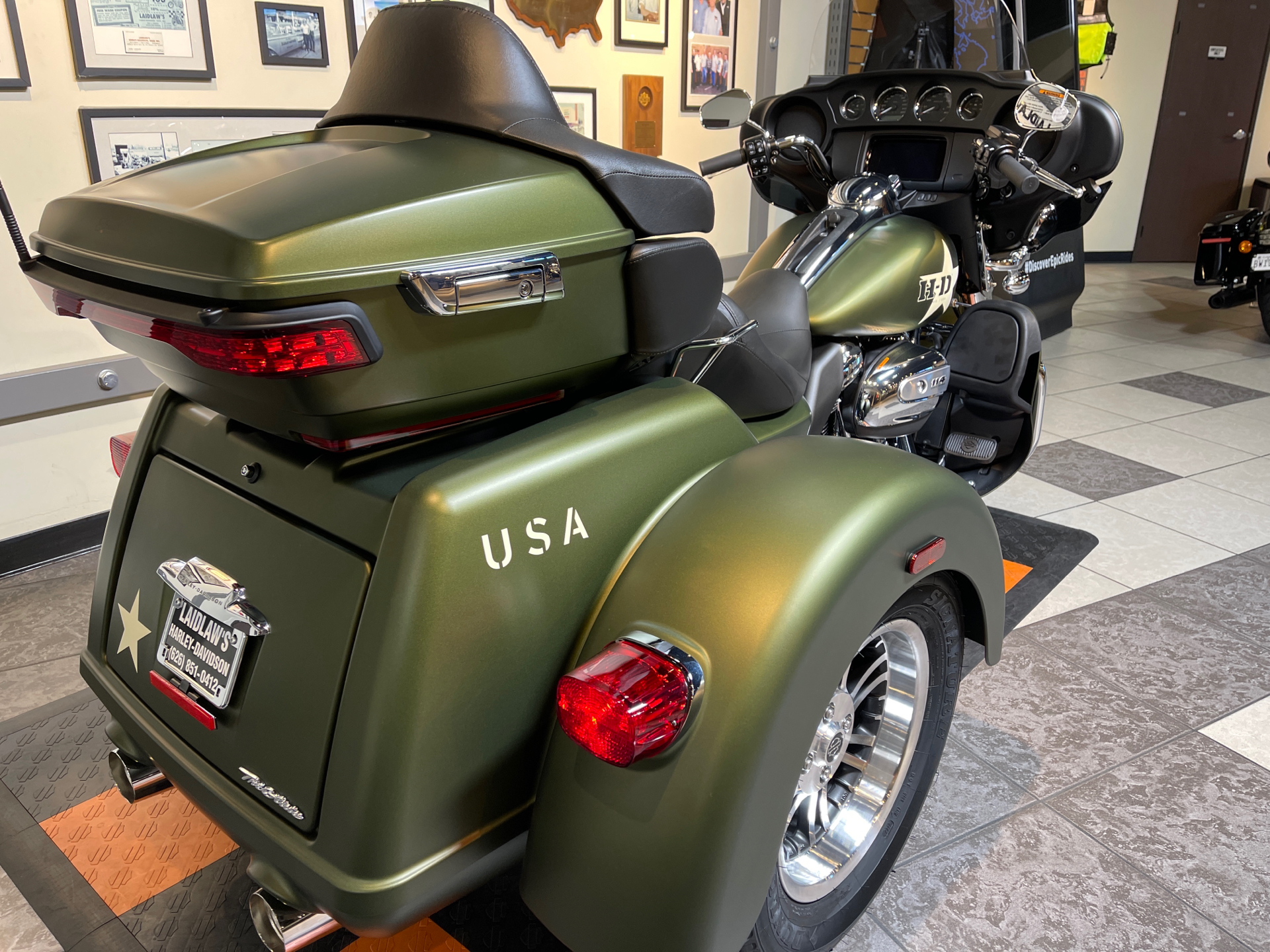2022 Harley-Davidson Tri Glide Ultra (G.I. Enthusiast Collection) in Baldwin Park, California - Photo 15