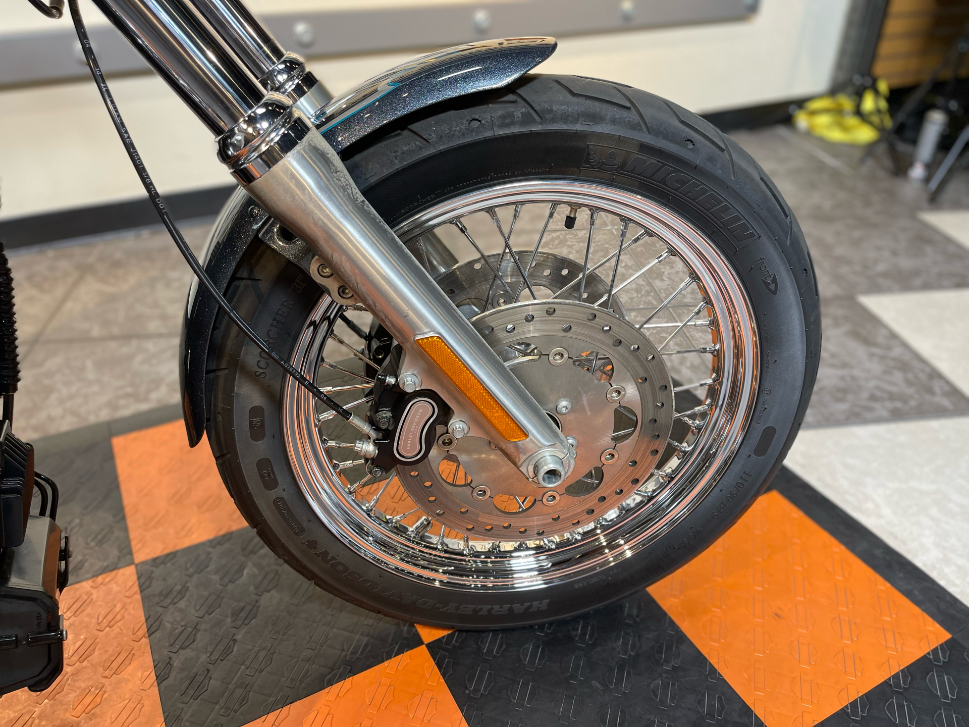 2015 Harley-Davidson Low Rider® in Baldwin Park, California - Photo 12