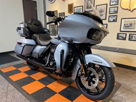 2023 Harley-Davidson Road Glide® Limited in Baldwin Park, California - Photo 2