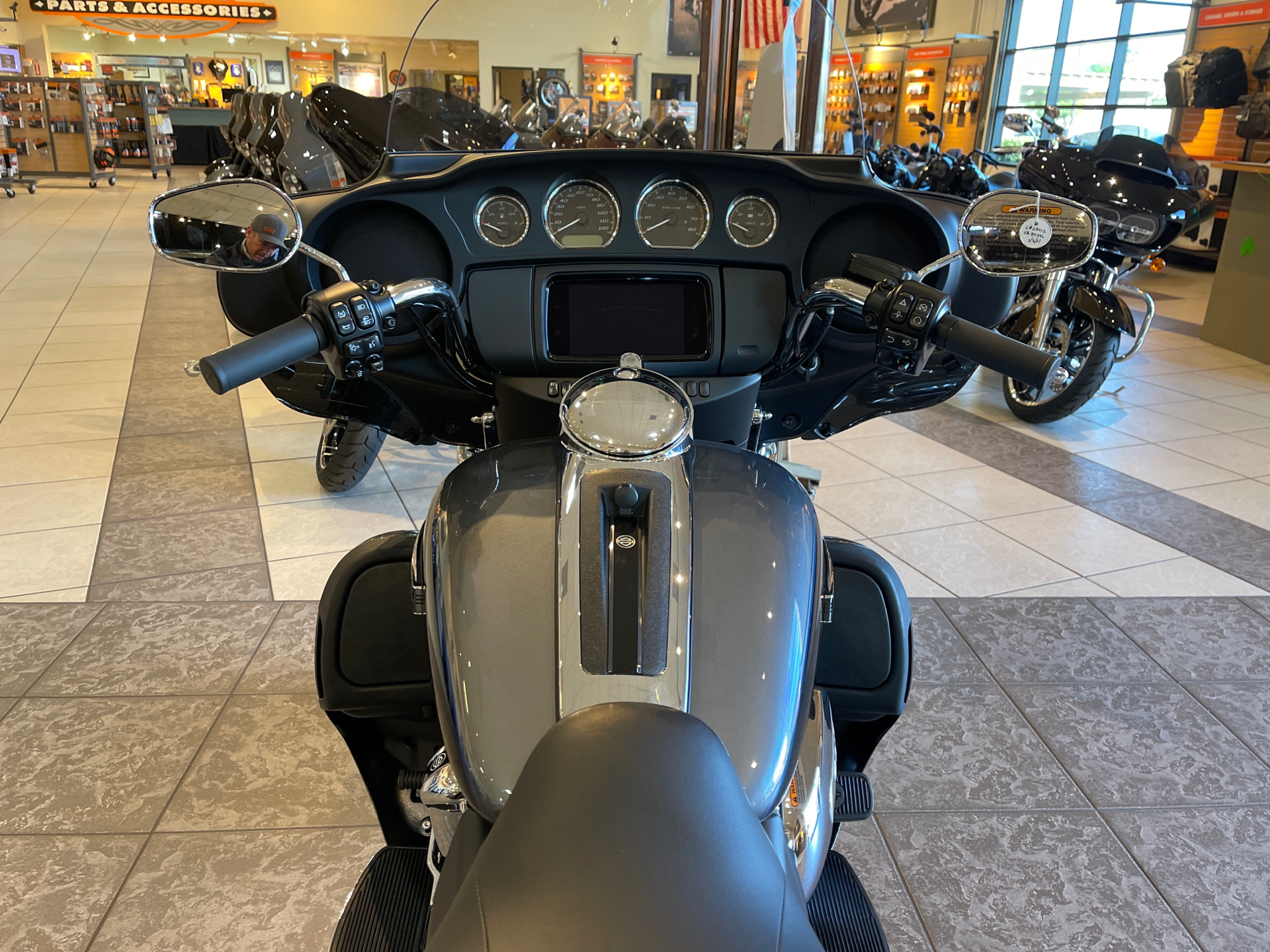 2021 tri glide accessories