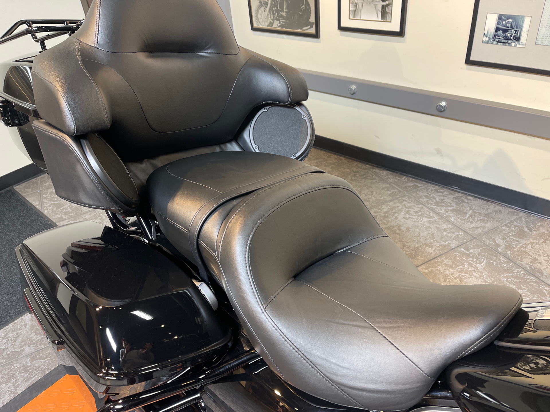 2023 Harley-Davidson Road Glide® Limited in Baldwin Park, California - Photo 4