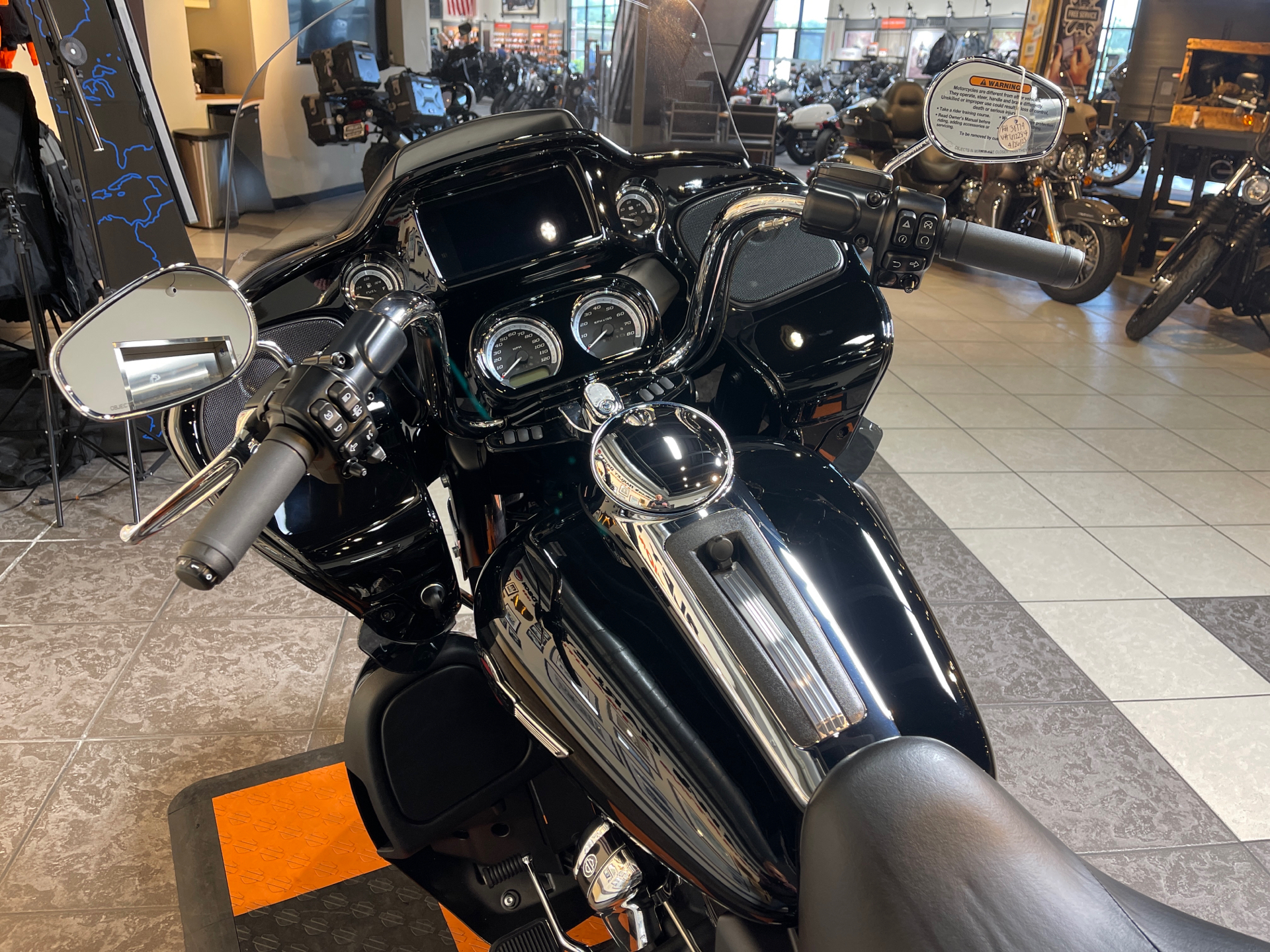 2023 Harley-Davidson Road Glide® Limited in Baldwin Park, California - Photo 9