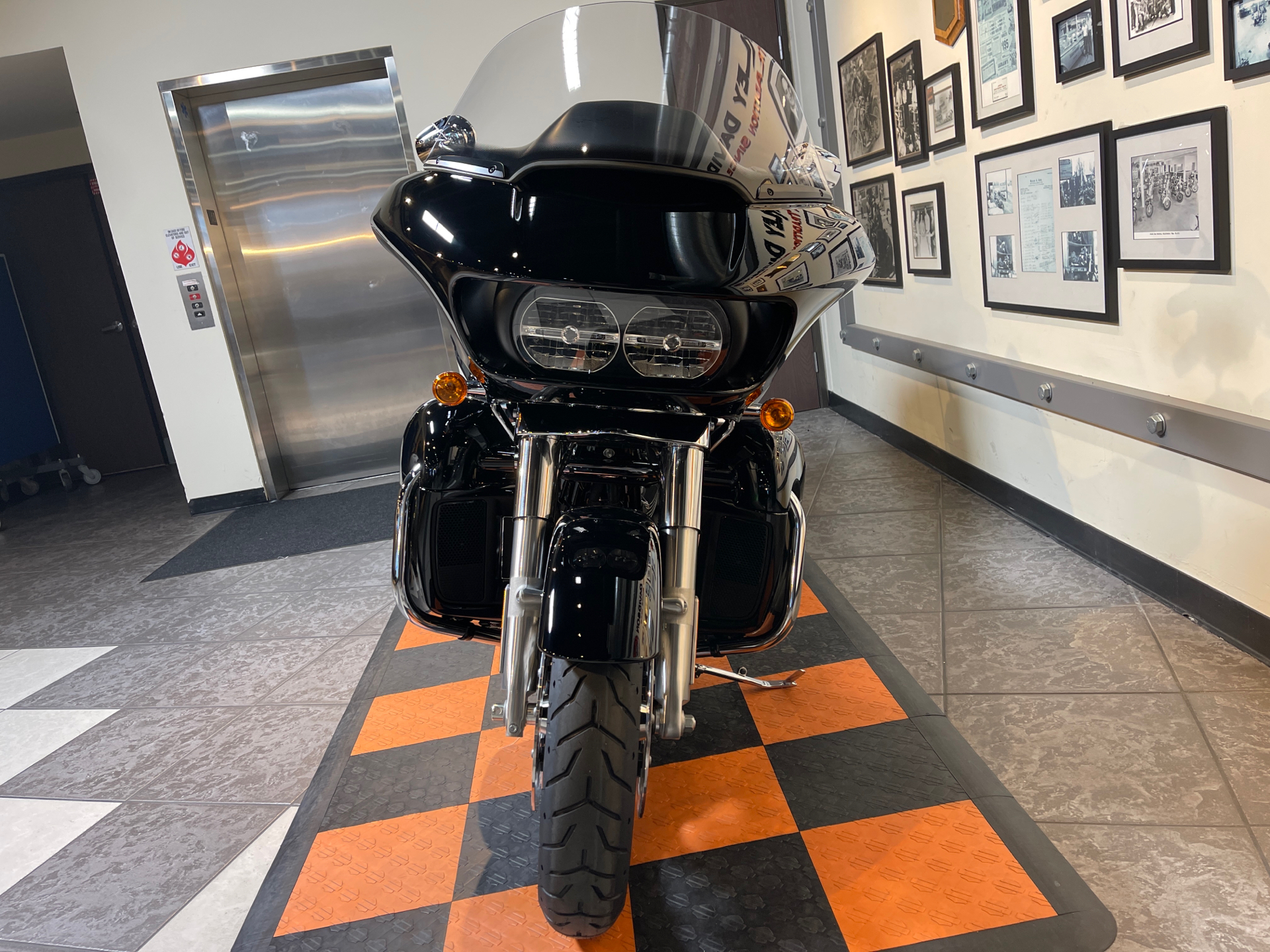 2023 Harley-Davidson Road Glide® Limited in Baldwin Park, California - Photo 12