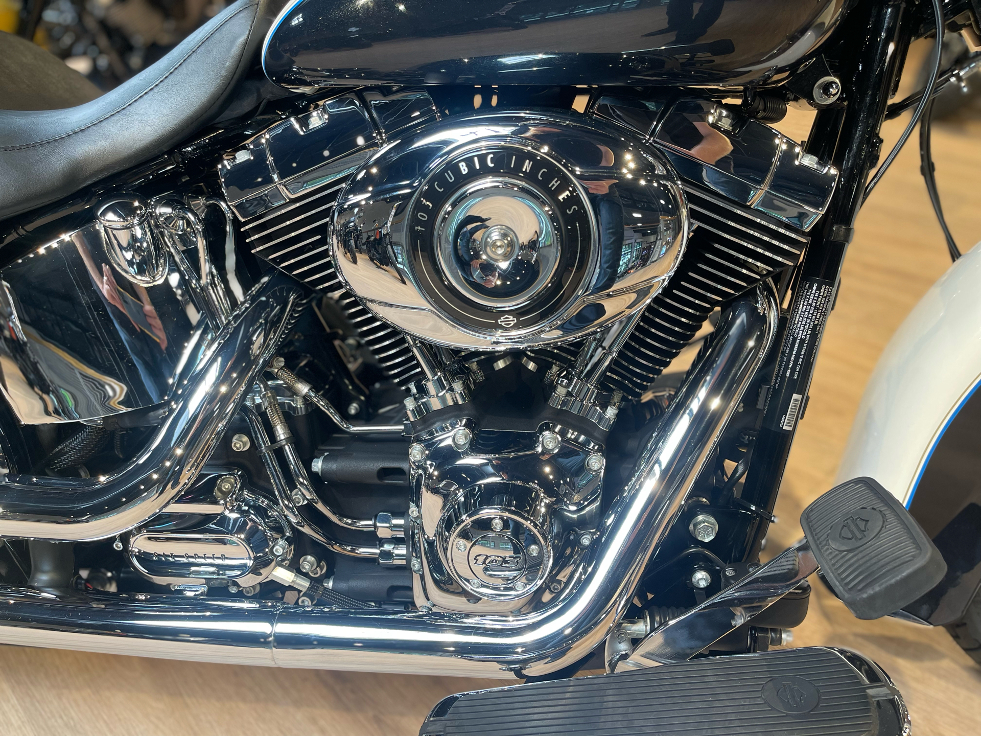 2012 Harley-Davidson Softail® Deluxe in Baldwin Park, California - Photo 10