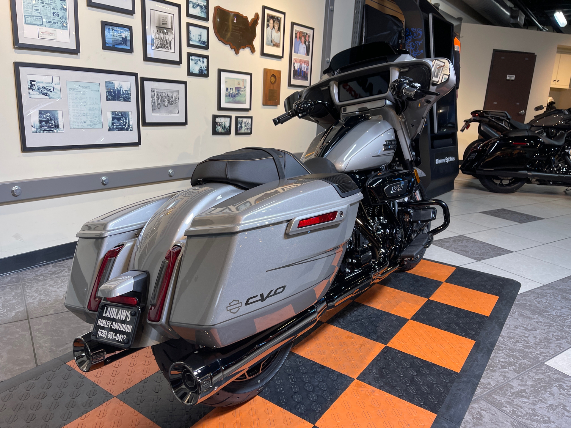 2023 Harley-Davidson CVO™ Street Glide® in Baldwin Park, California - Photo 7