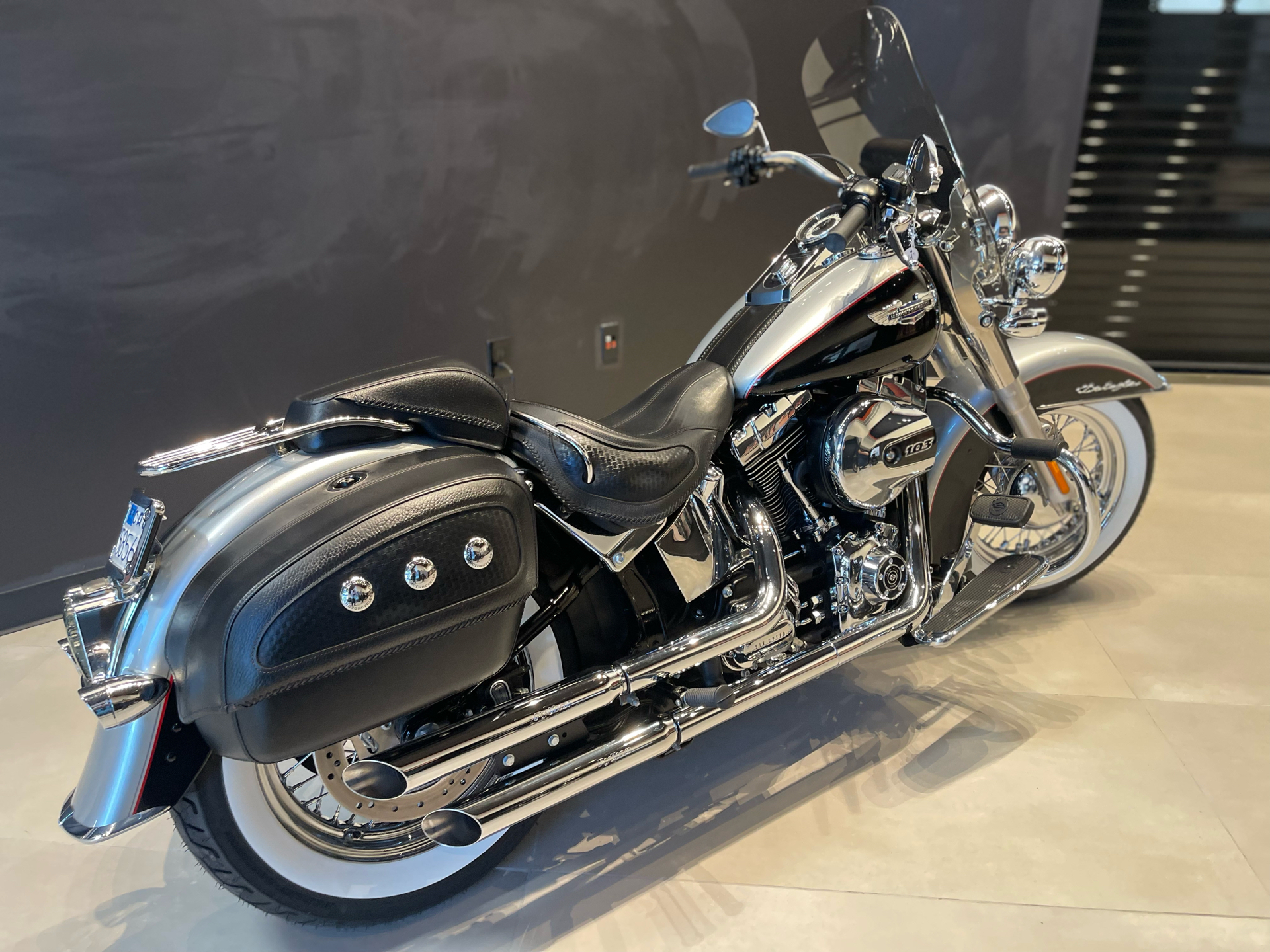 2016 Harley-Davidson Softail® Deluxe in Baldwin Park, California - Photo 3