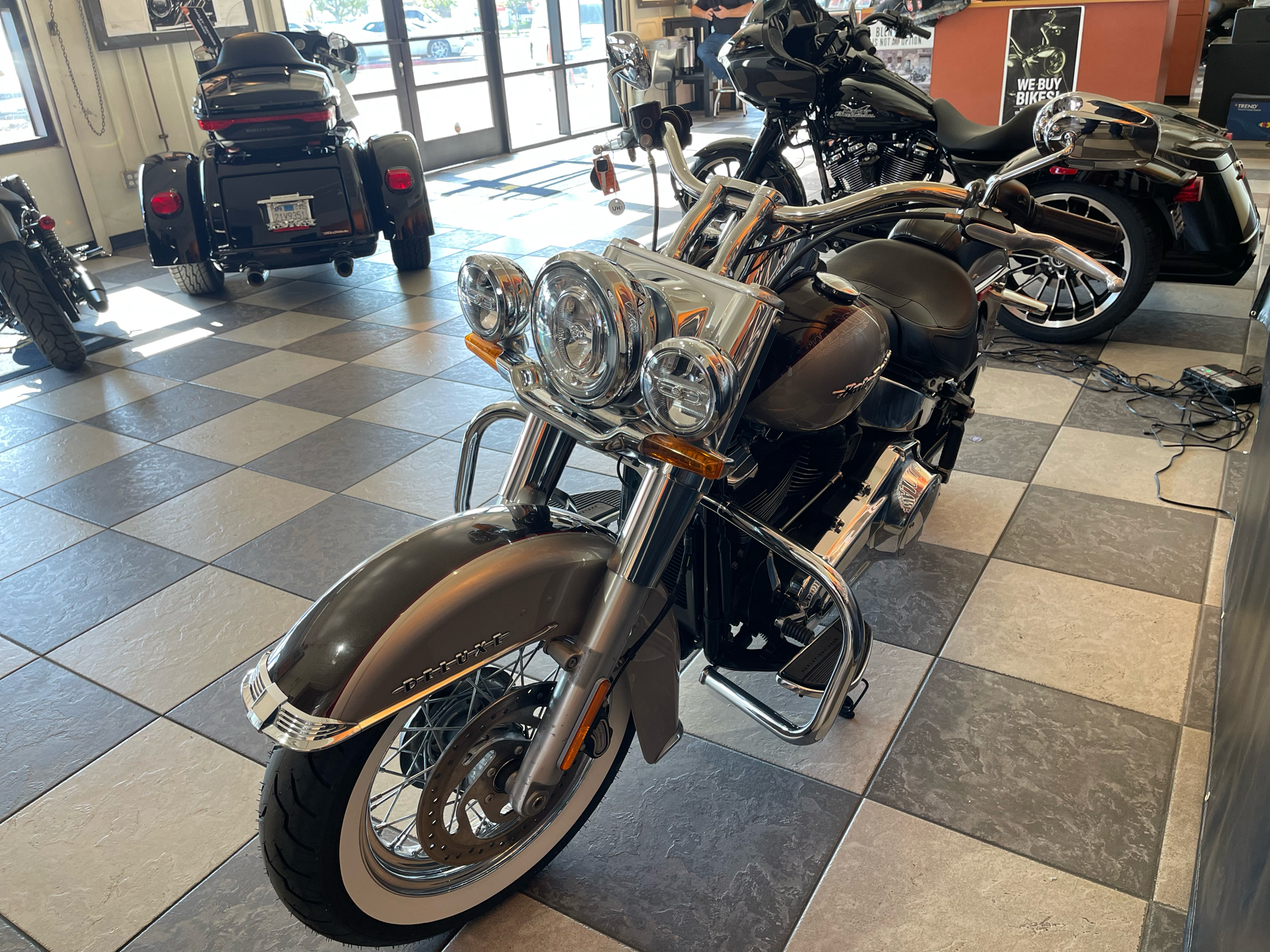 2018 Harley-Davidson Softail® Deluxe 107 in Baldwin Park, California - Photo 6