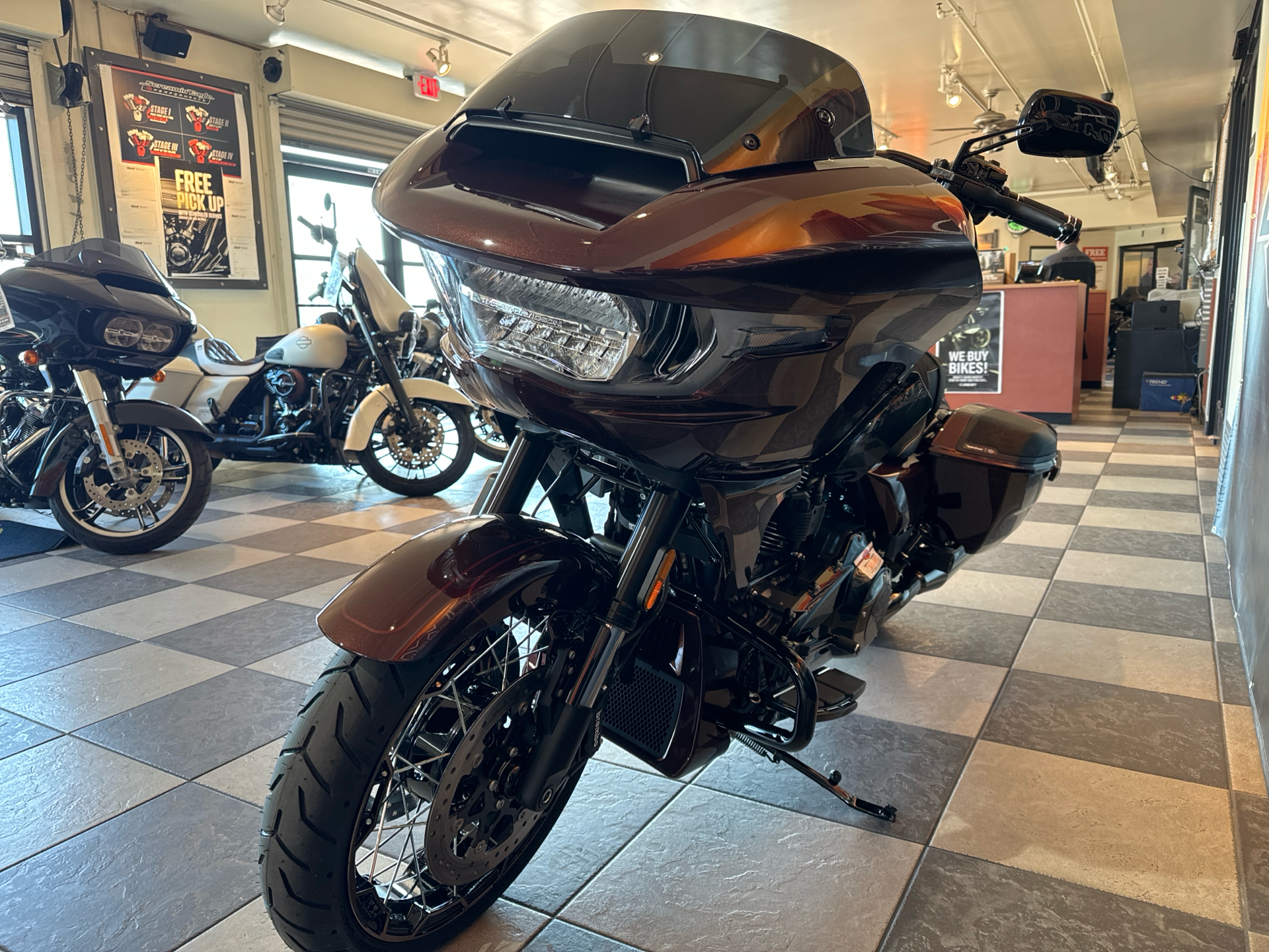 2024 Harley-Davidson CVO™ Road Glide® in Baldwin Park, California - Photo 9