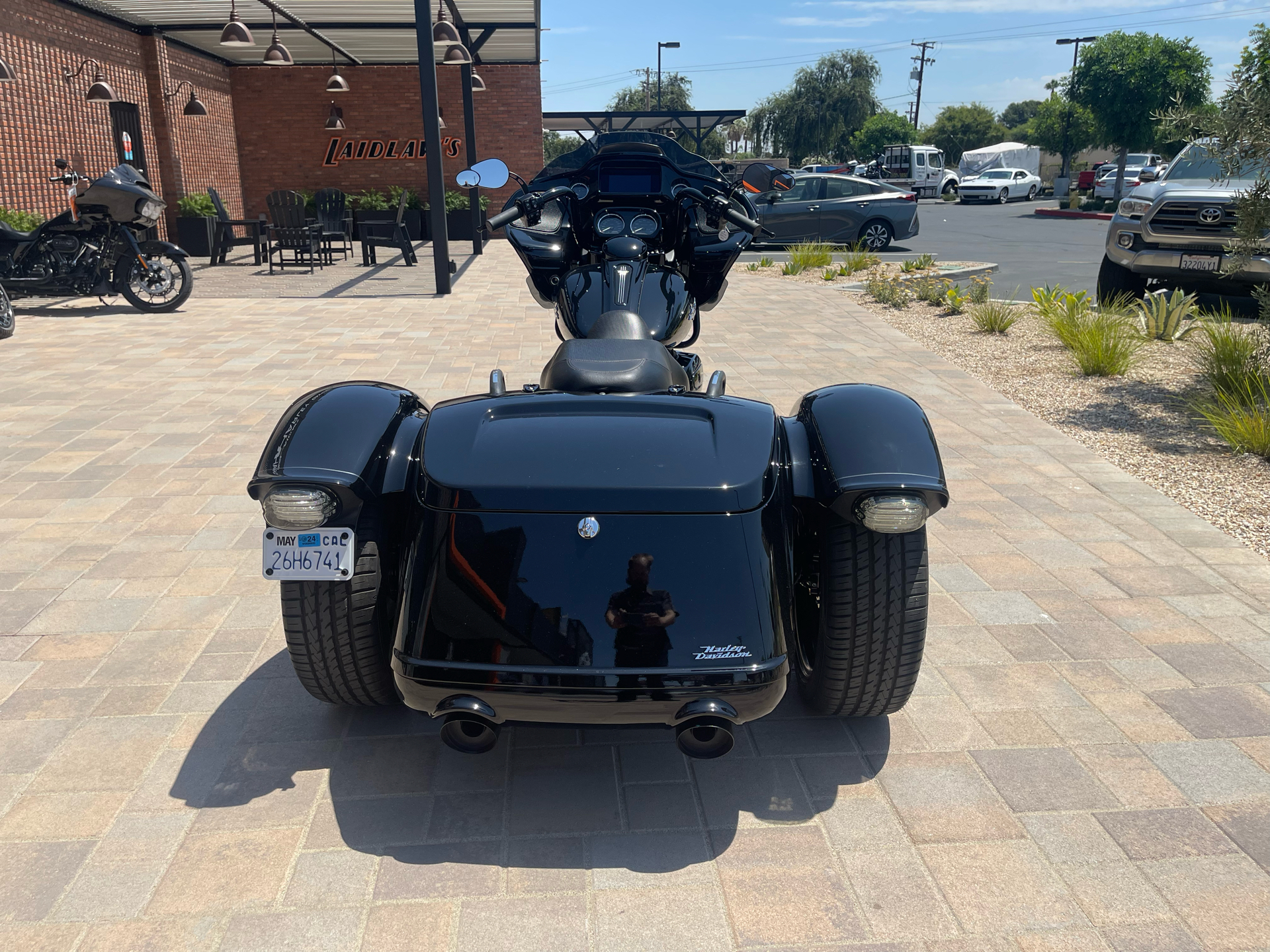 2023 Harley-Davidson Road Glide® 3 in Baldwin Park, California - Photo 3