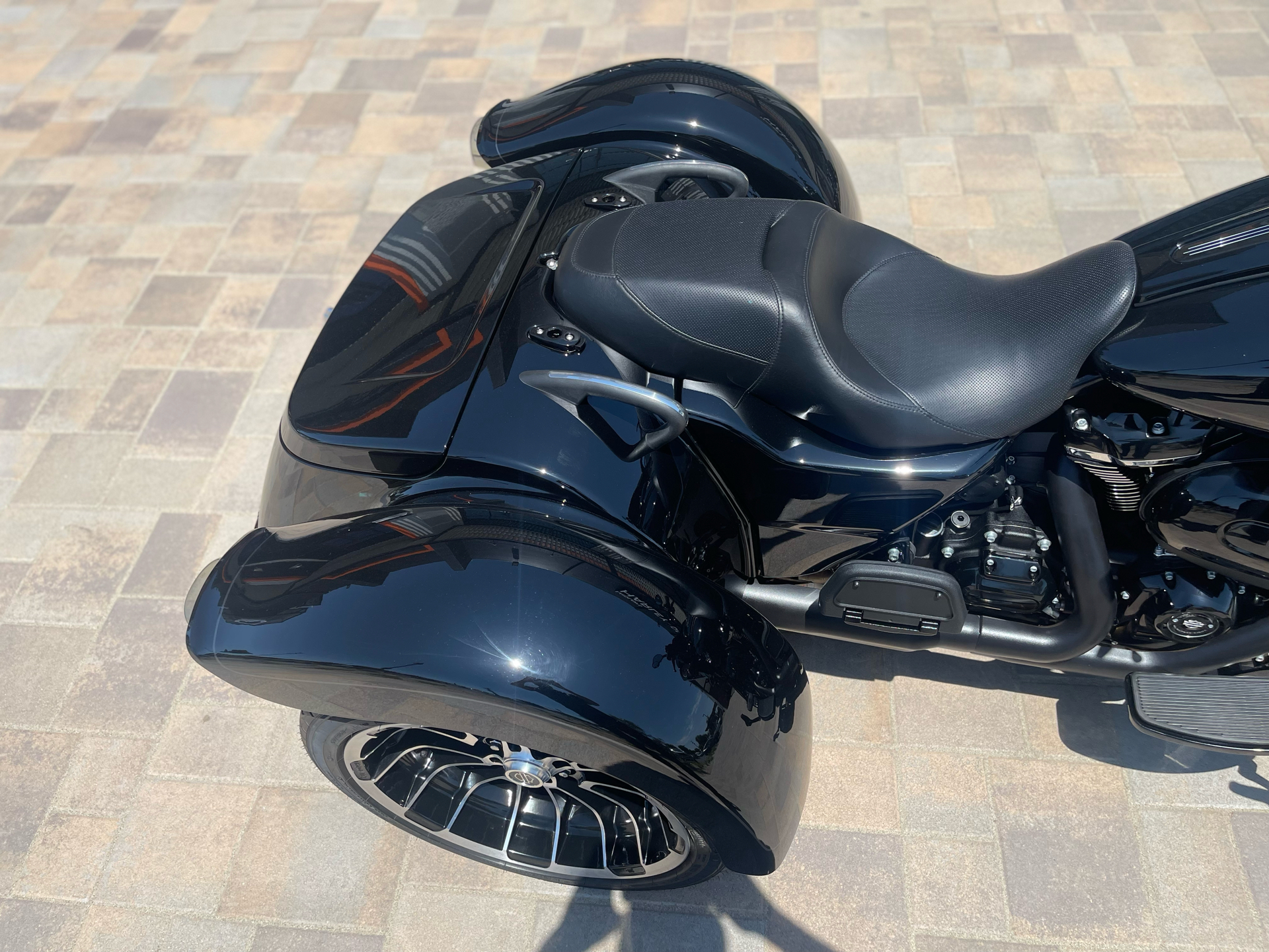 2023 Harley-Davidson Road Glide® 3 in Baldwin Park, California - Photo 10