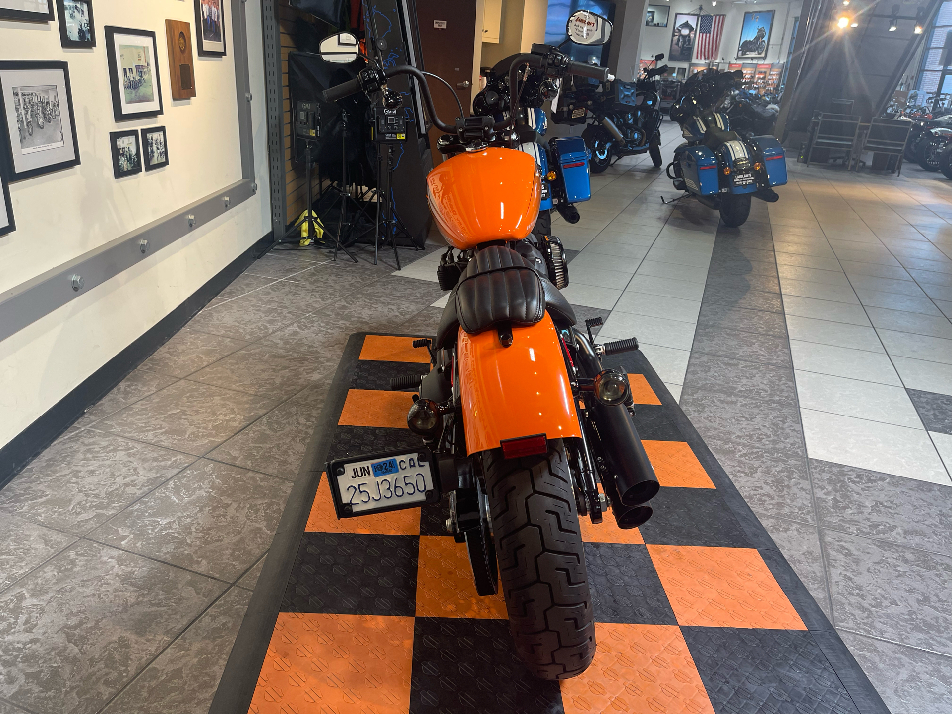 2021 Harley-Davidson Street Bob® 114 in Baldwin Park, California - Photo 3