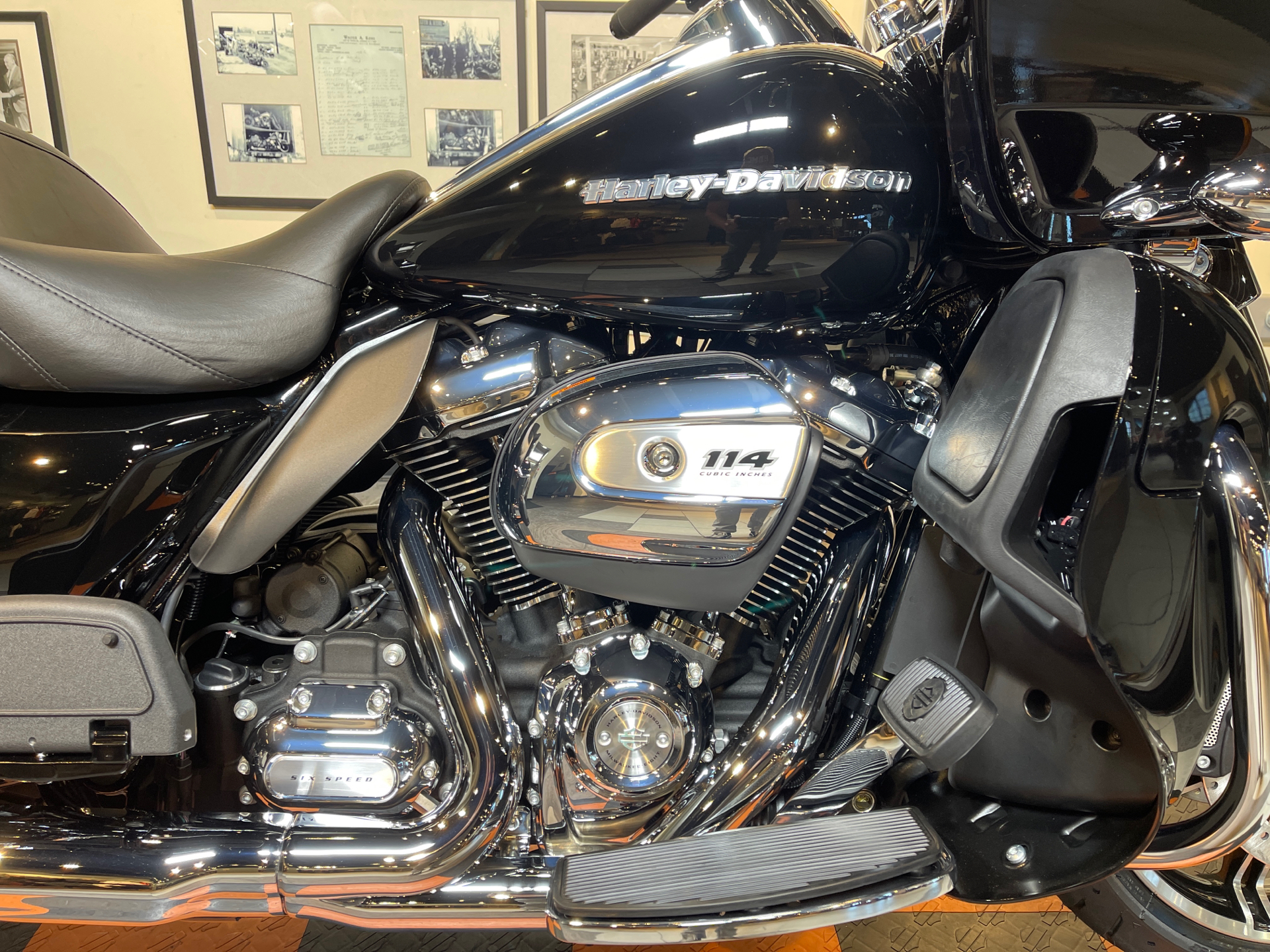 2022 Harley-Davidson Road Glide® Limited in Baldwin Park, California - Photo 3