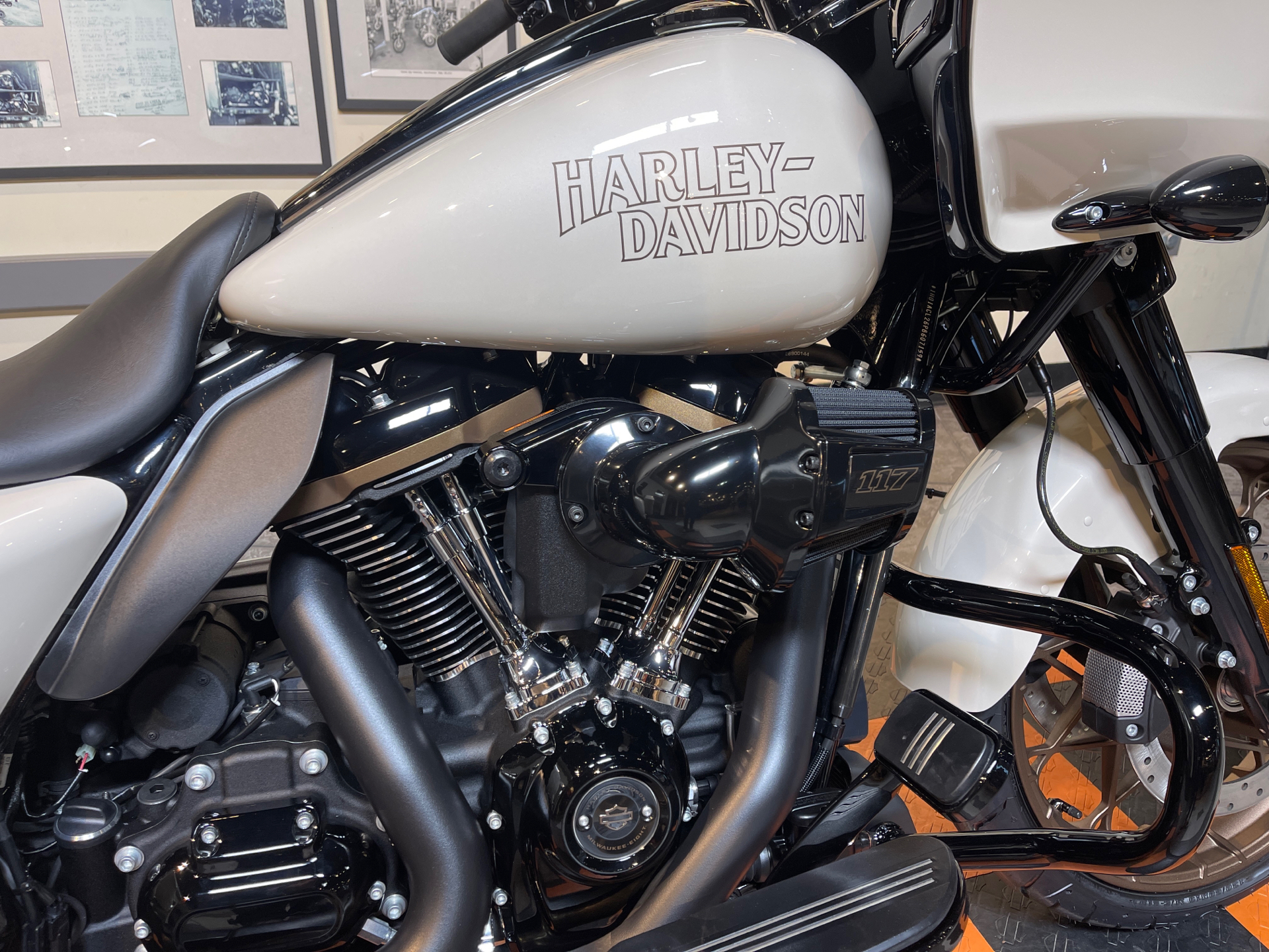 2023 Harley-Davidson Road Glide® ST in Baldwin Park, California - Photo 14