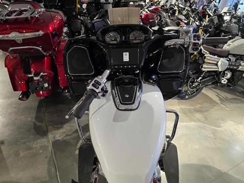 2024 Indian Motorcycle Challenger® Limited in Norwich, Connecticut - Photo 3