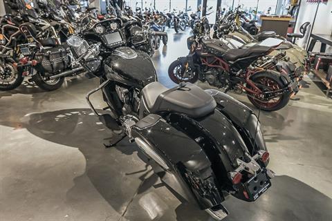 2024 Indian Motorcycle Challenger® Limited with PowerBand Audio Package in Norwich, Connecticut - Photo 5