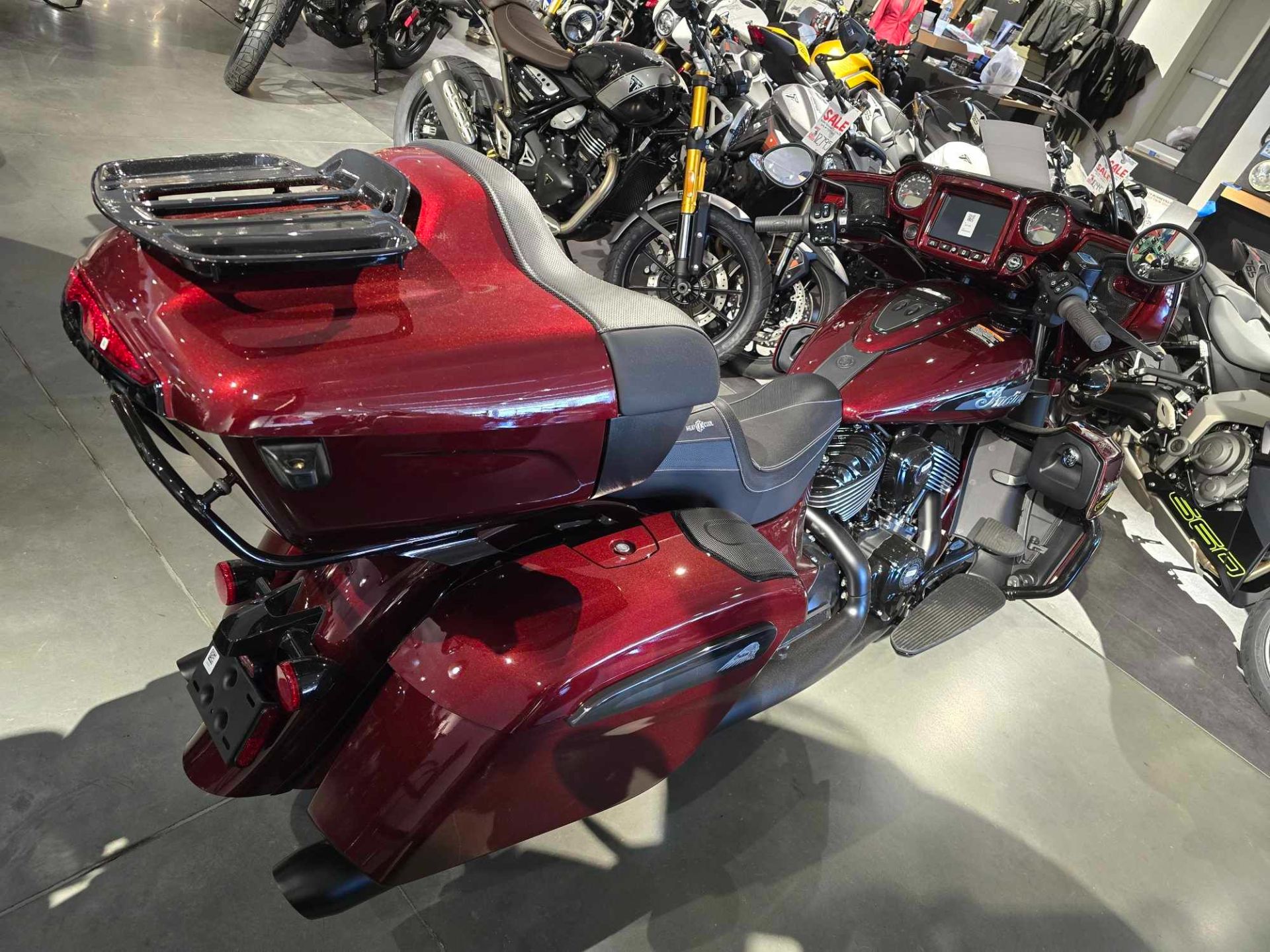 2024 Indian Motorcycle Roadmaster® Dark Horse® with PowerBand Audio Package in Norwich, Connecticut - Photo 2